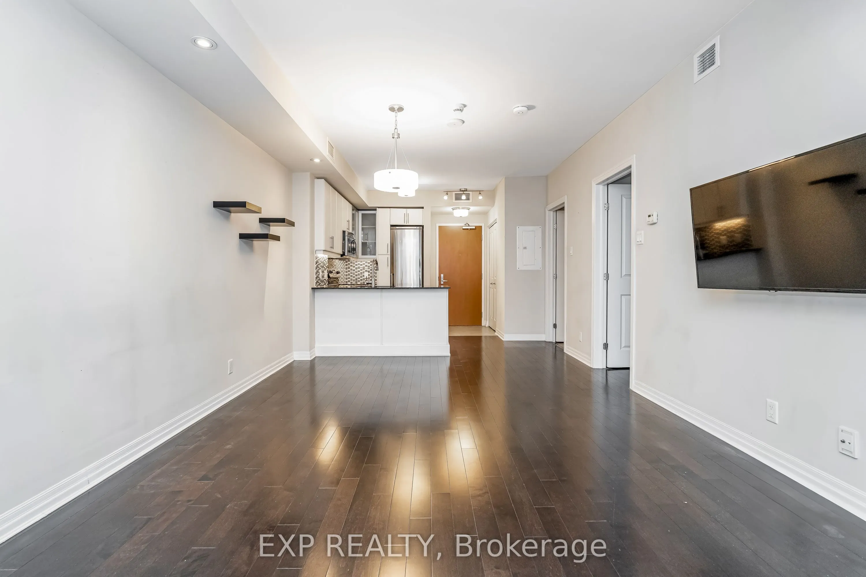242 Rideau Street, #2606