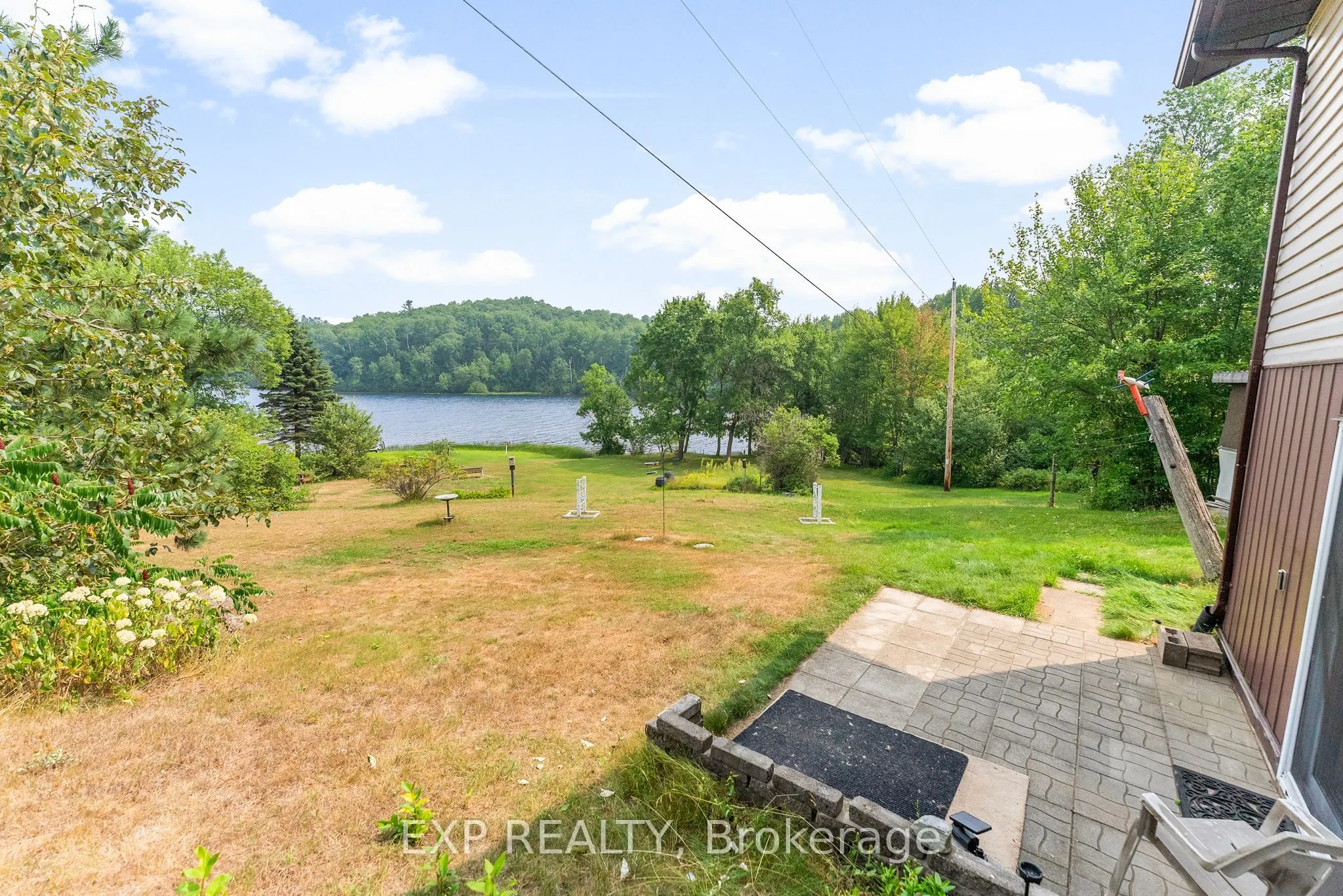 328 Horseshoe Lane