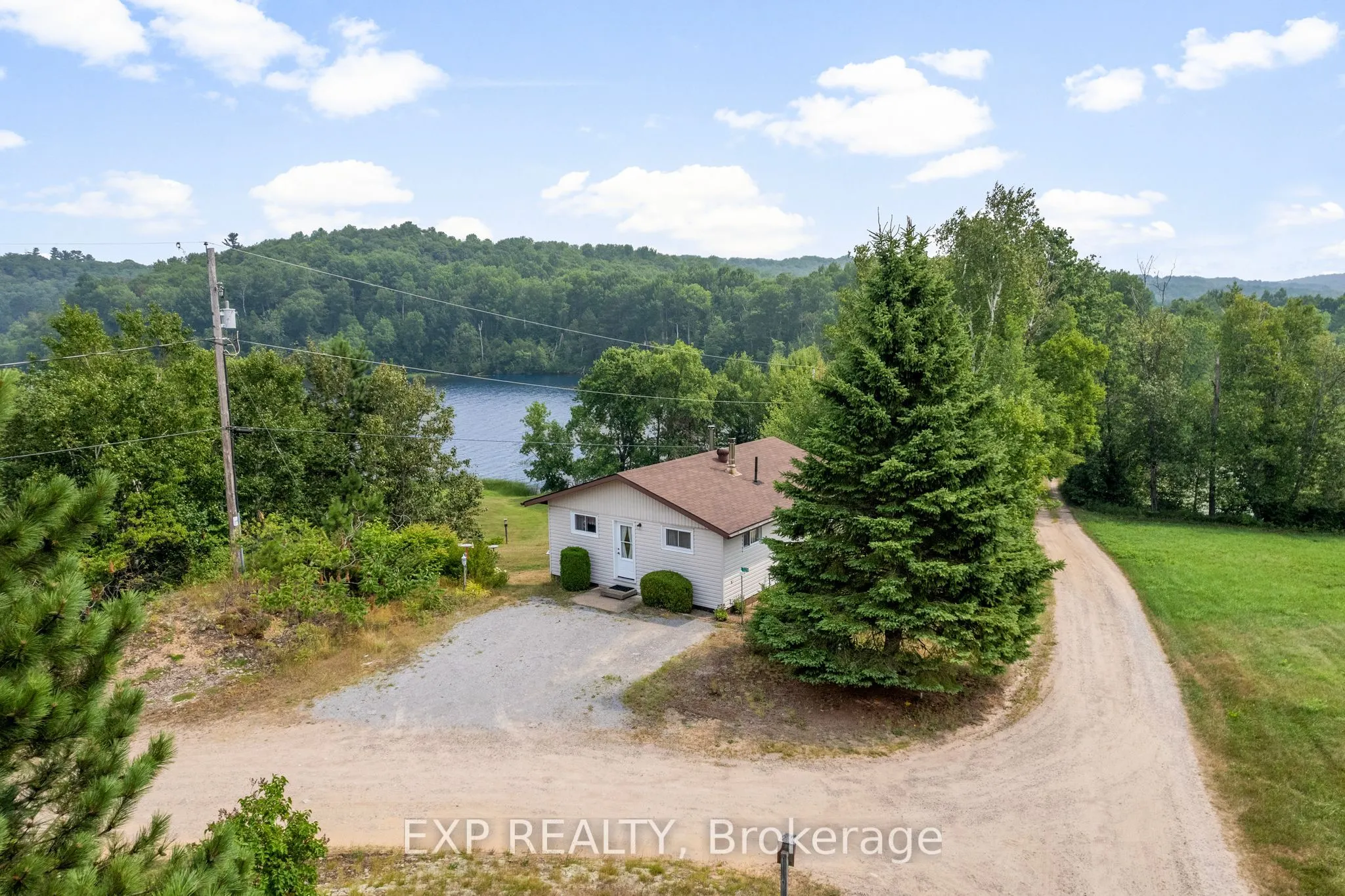 328 Horseshoe Lane