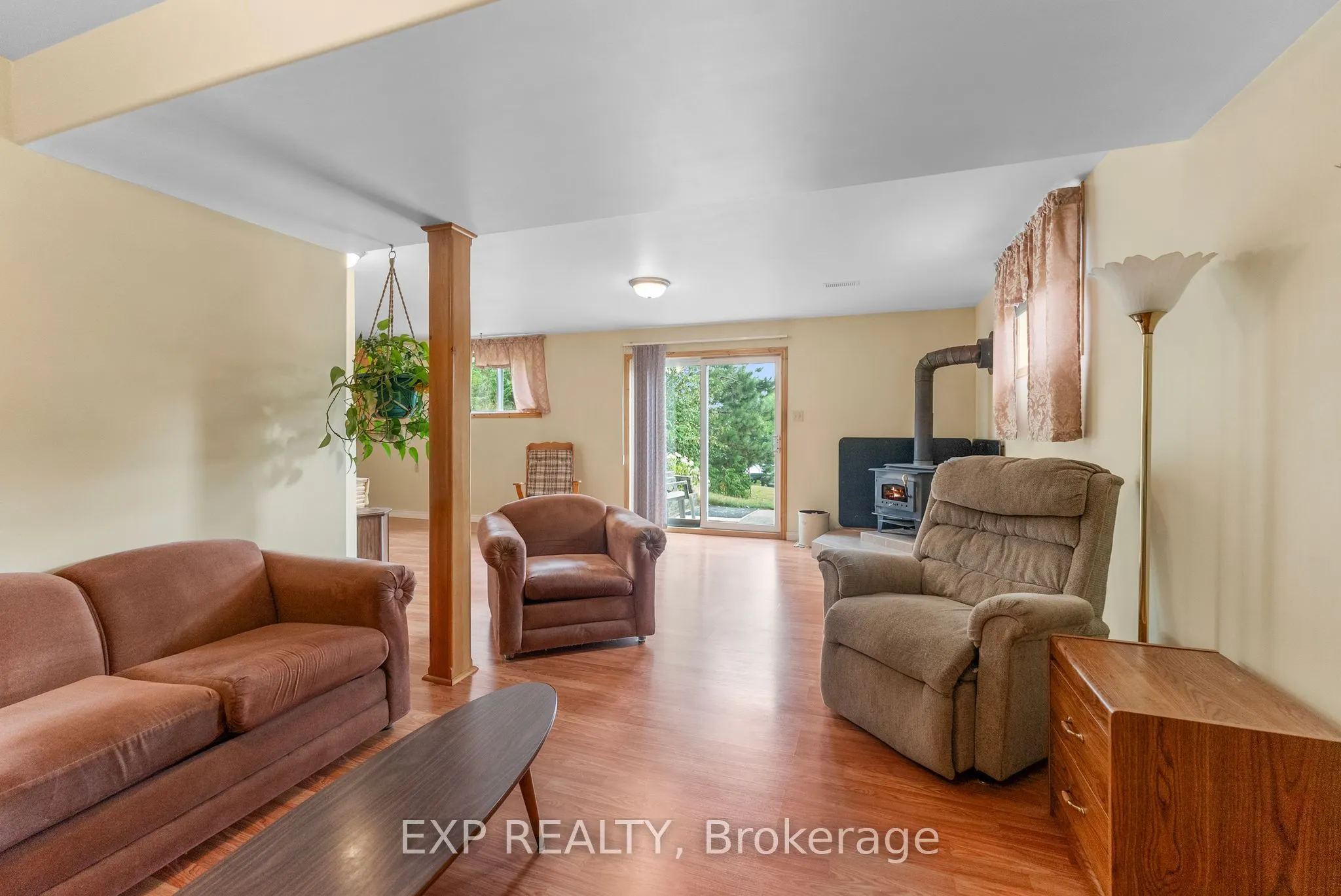 328 Horseshoe Lane