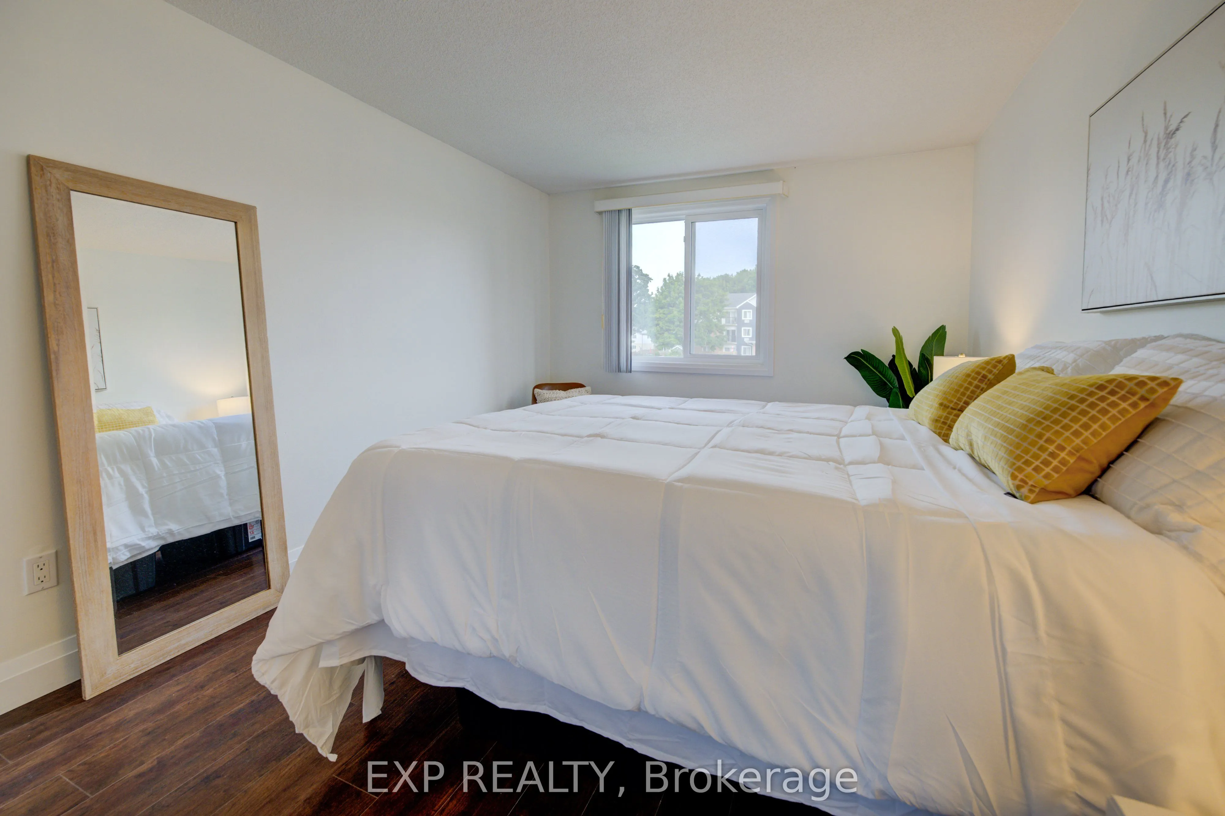271 Eiwo Court, #208