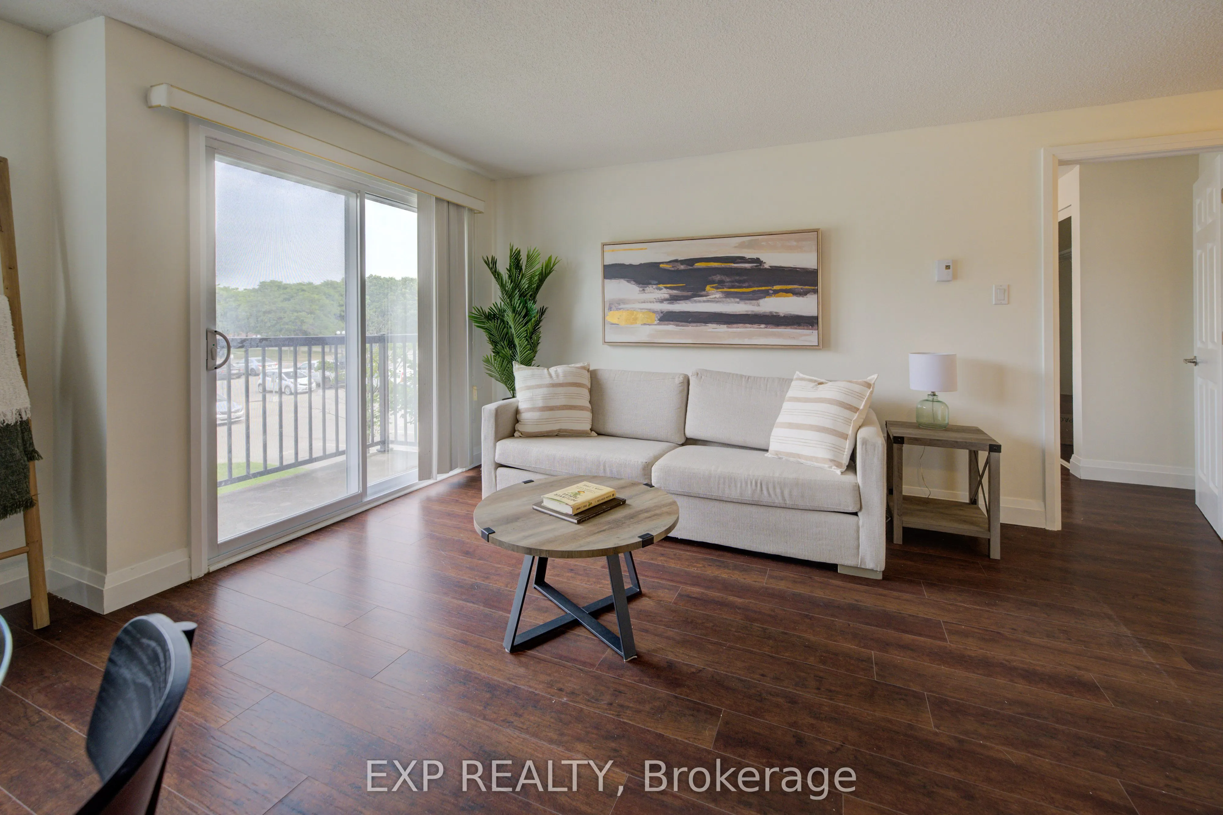 271 Eiwo Court, #208