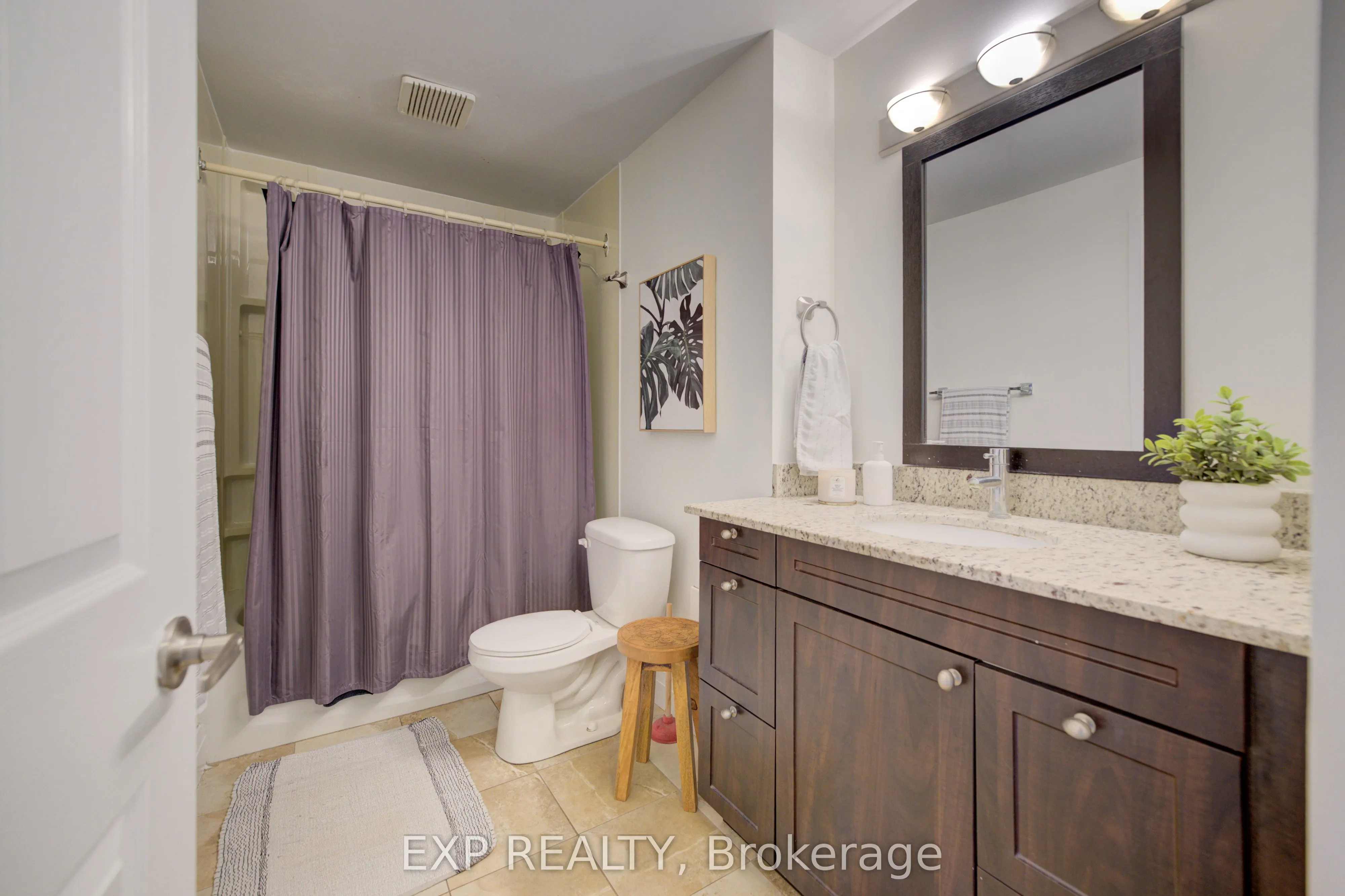 271 Eiwo Court, #208