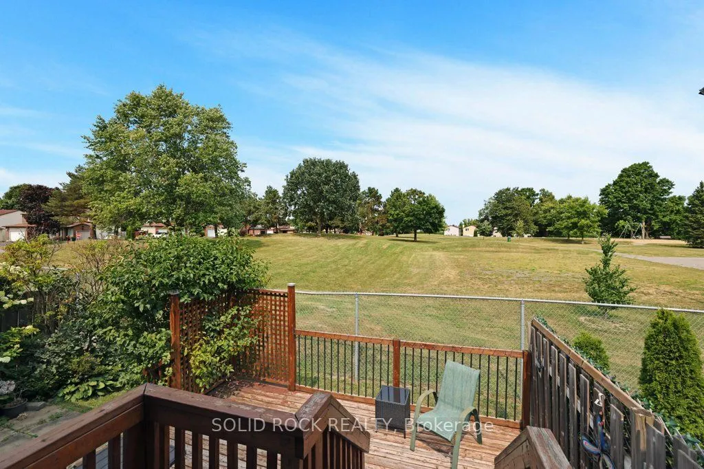 561 Chapel Park Private