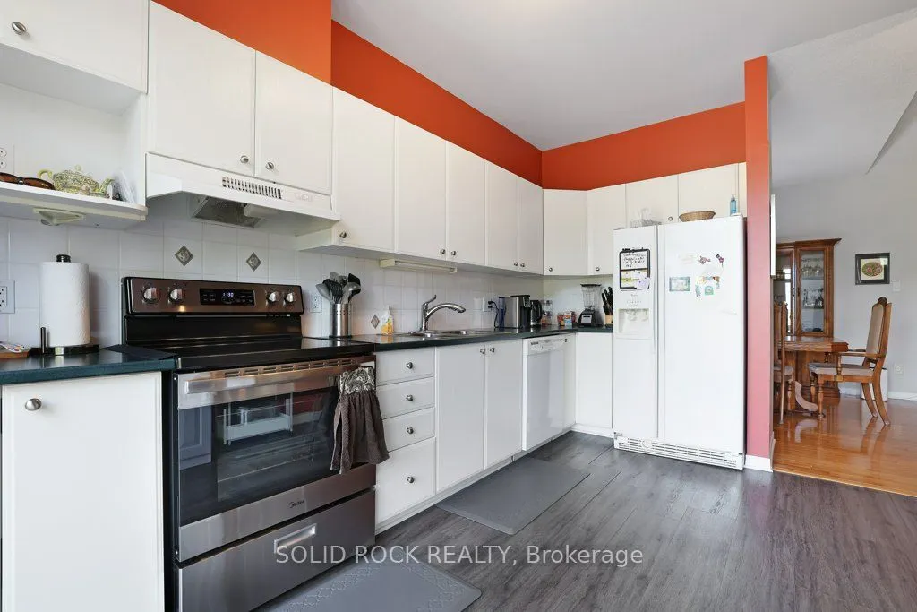 561 Chapel Park Private