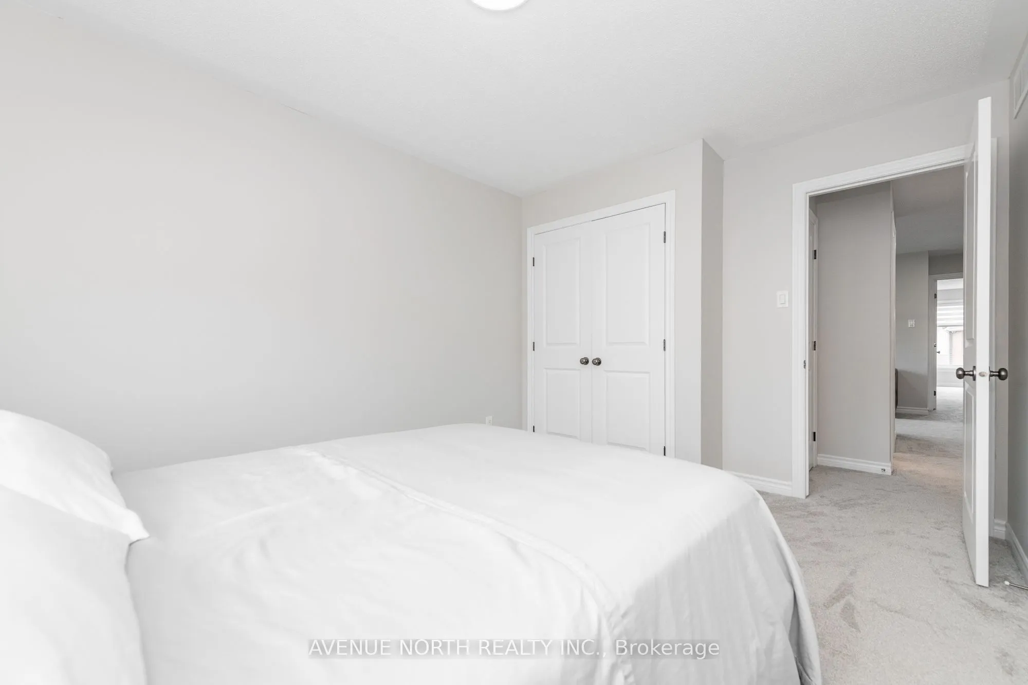 448 Rochefort Circle