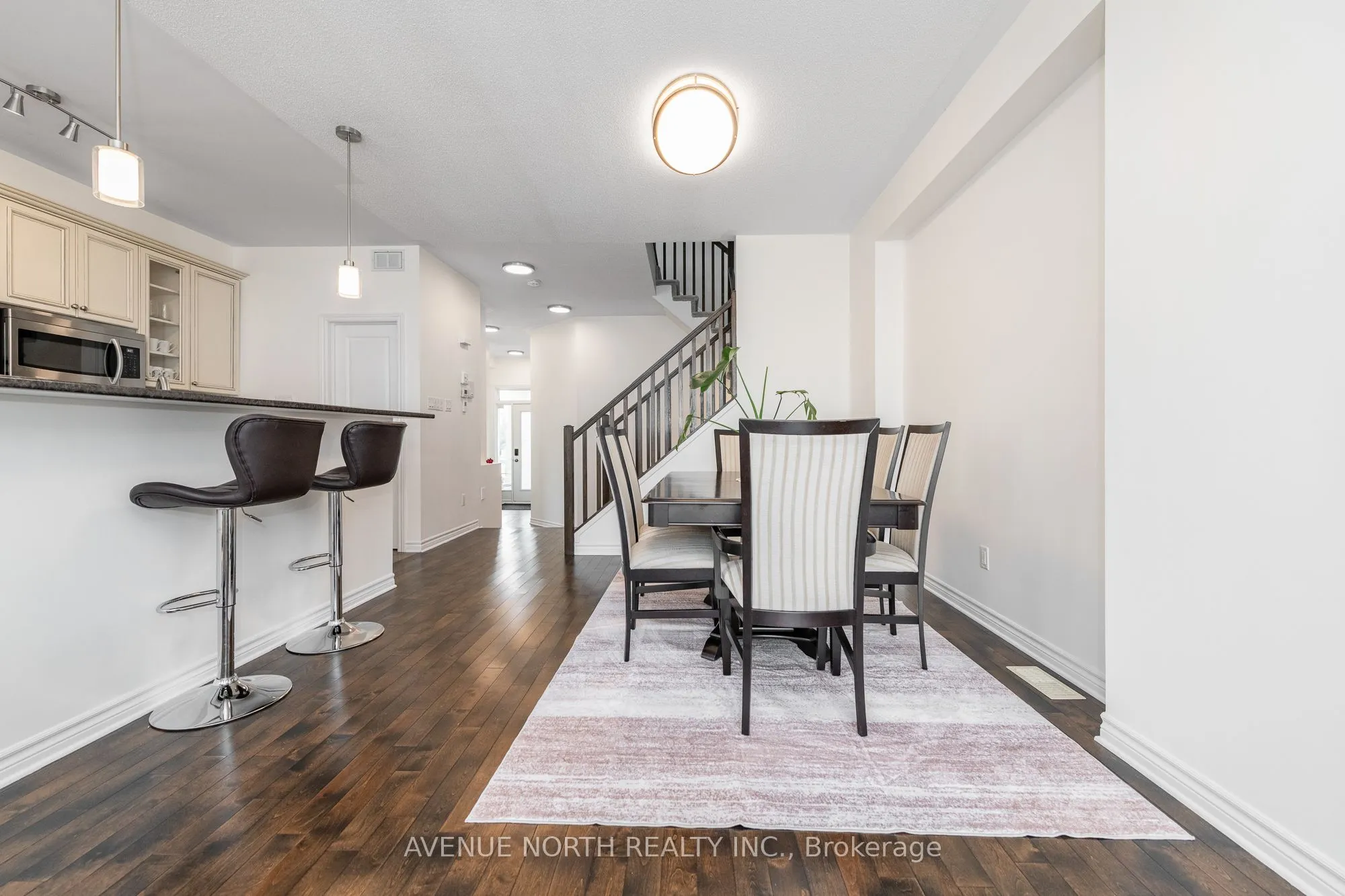 448 Rochefort Circle