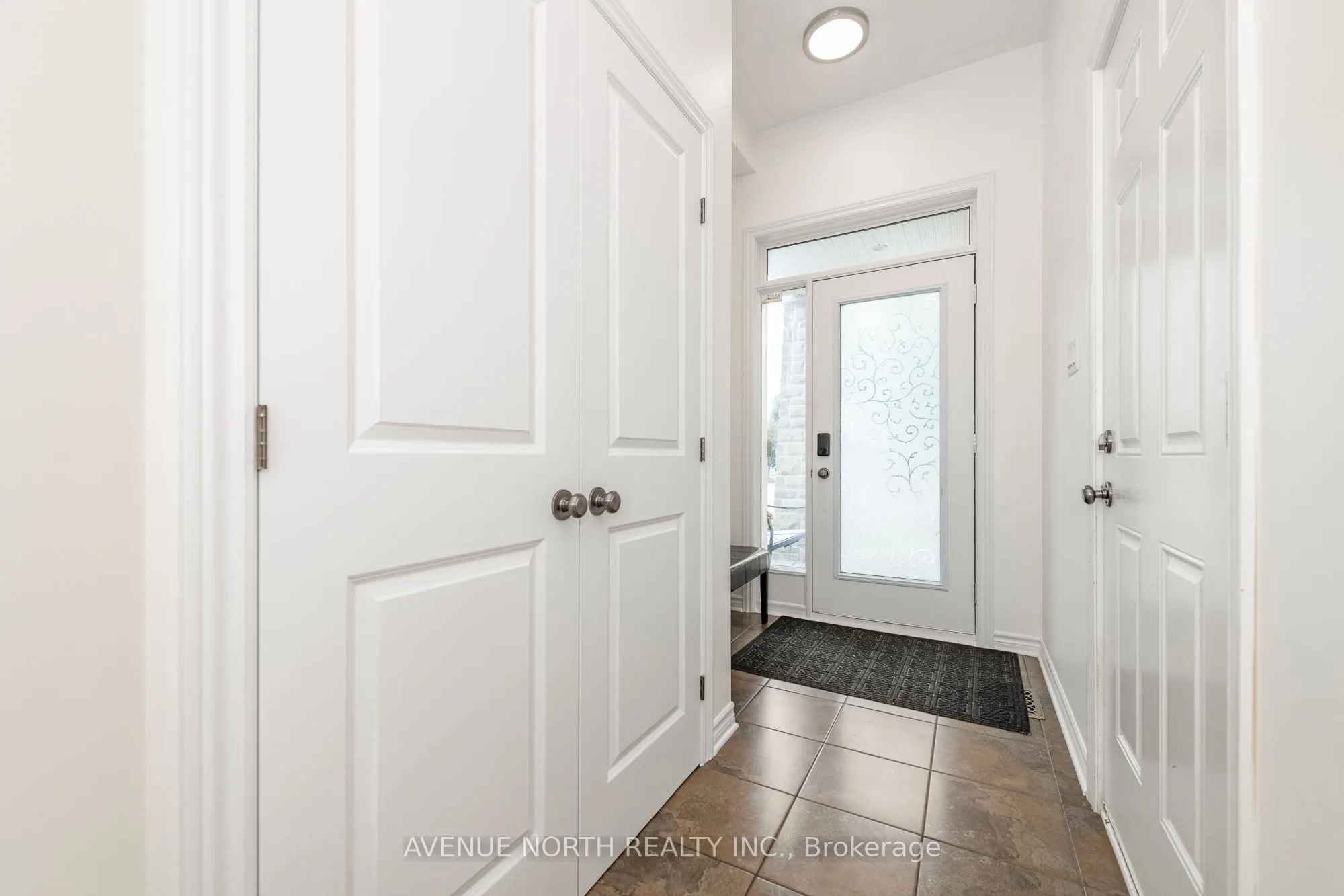 448 Rochefort Circle