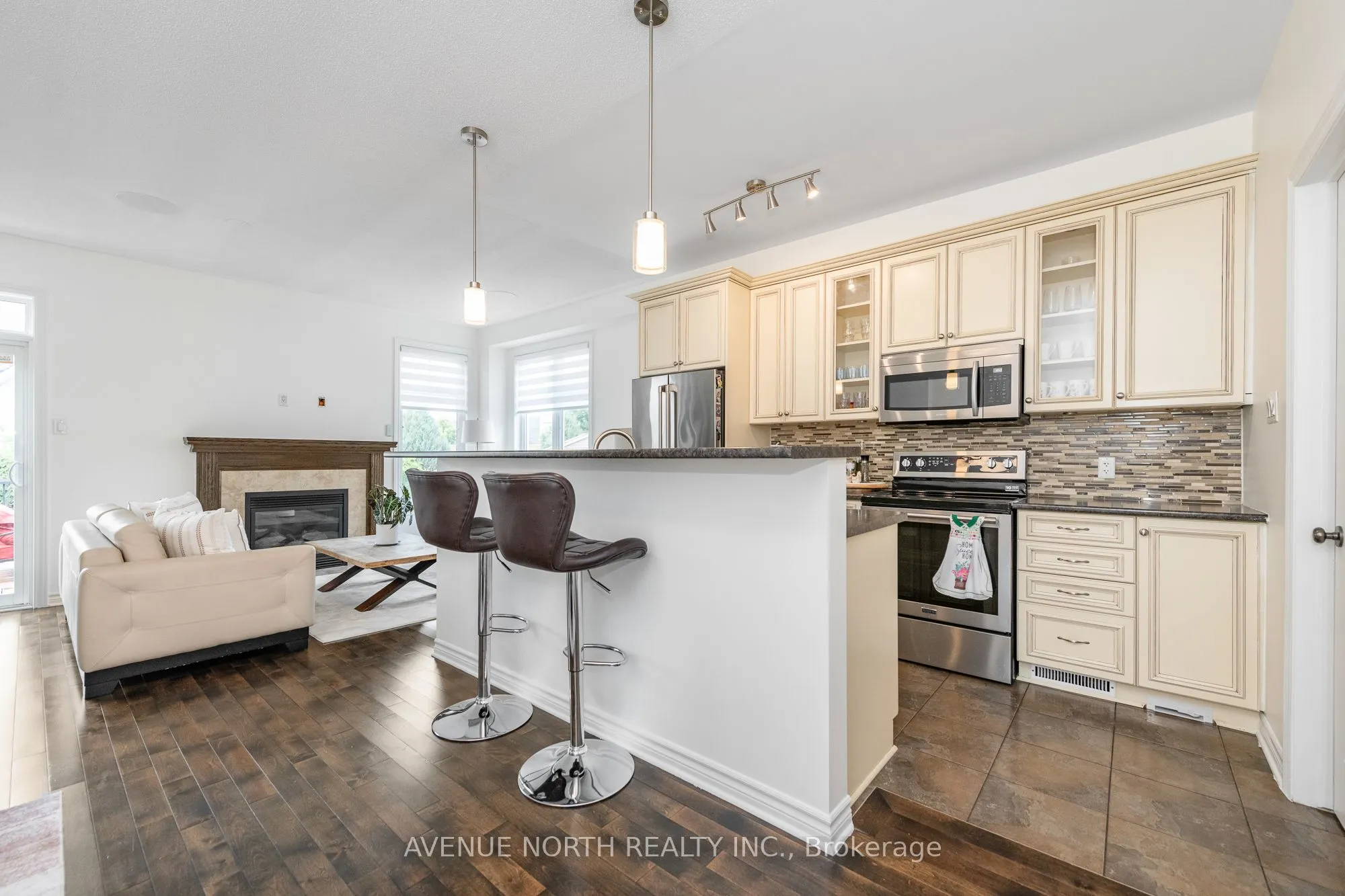 448 Rochefort Circle