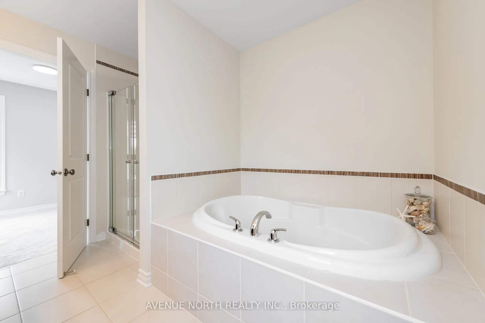 448 Rochefort Circle