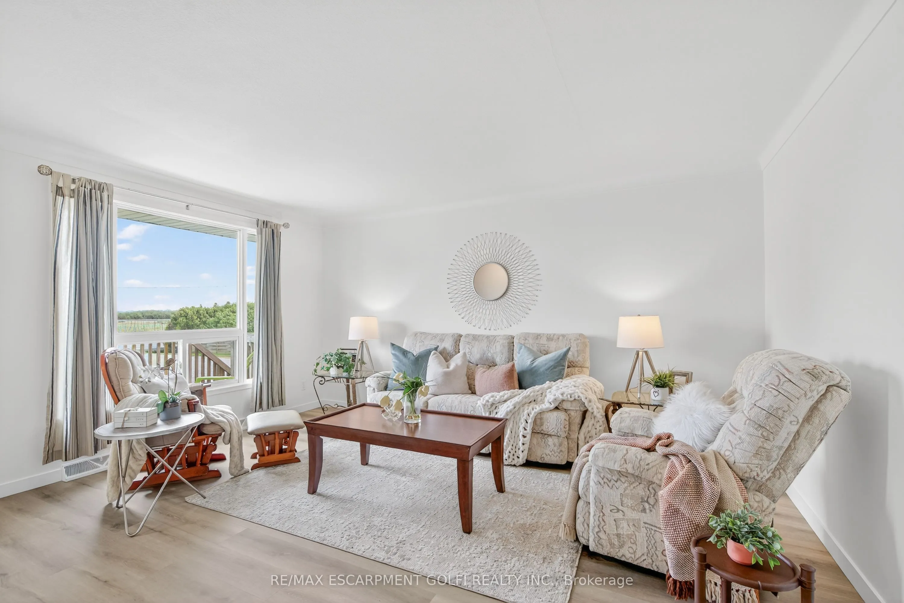2041 Third Street Louth