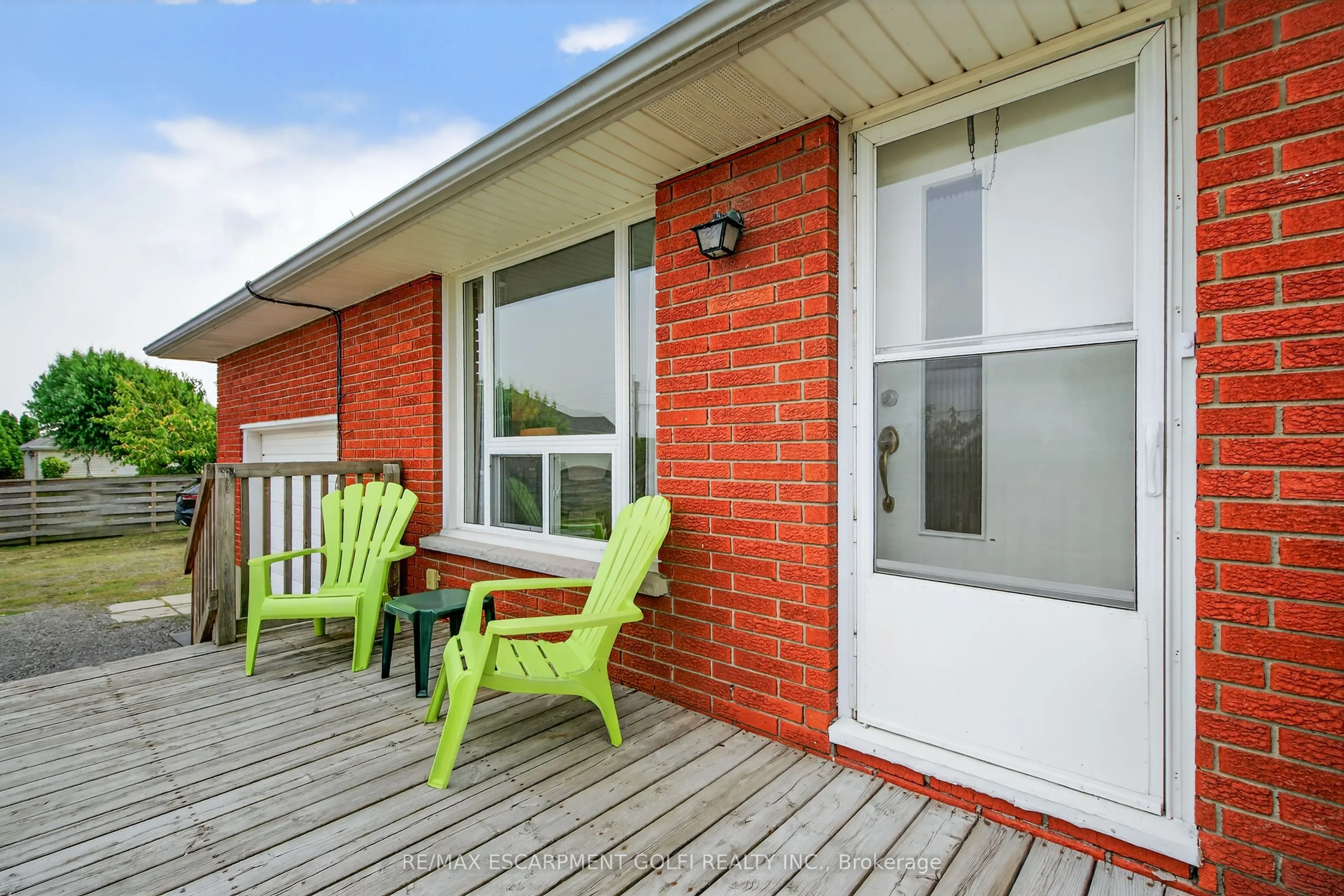 2041 Third Street Louth
