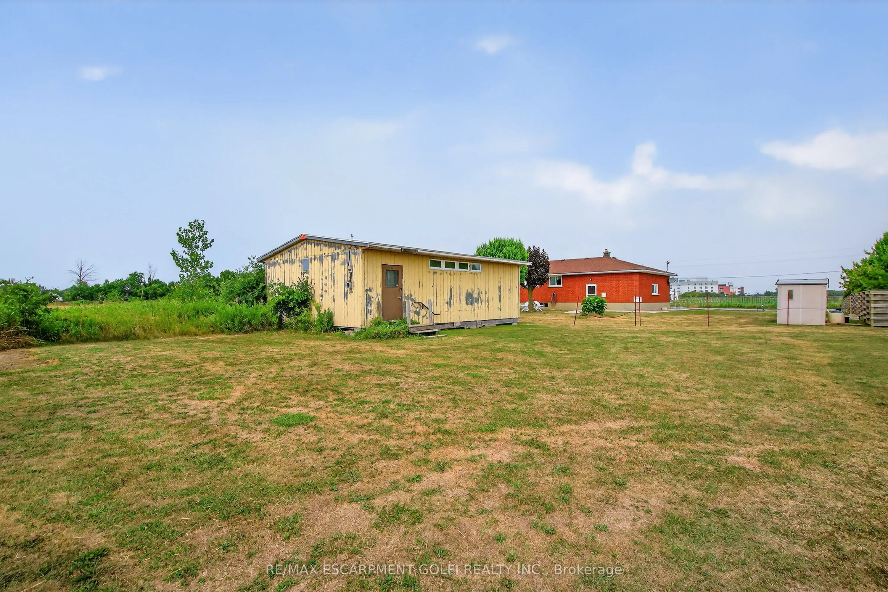 2041 Third Street Louth
