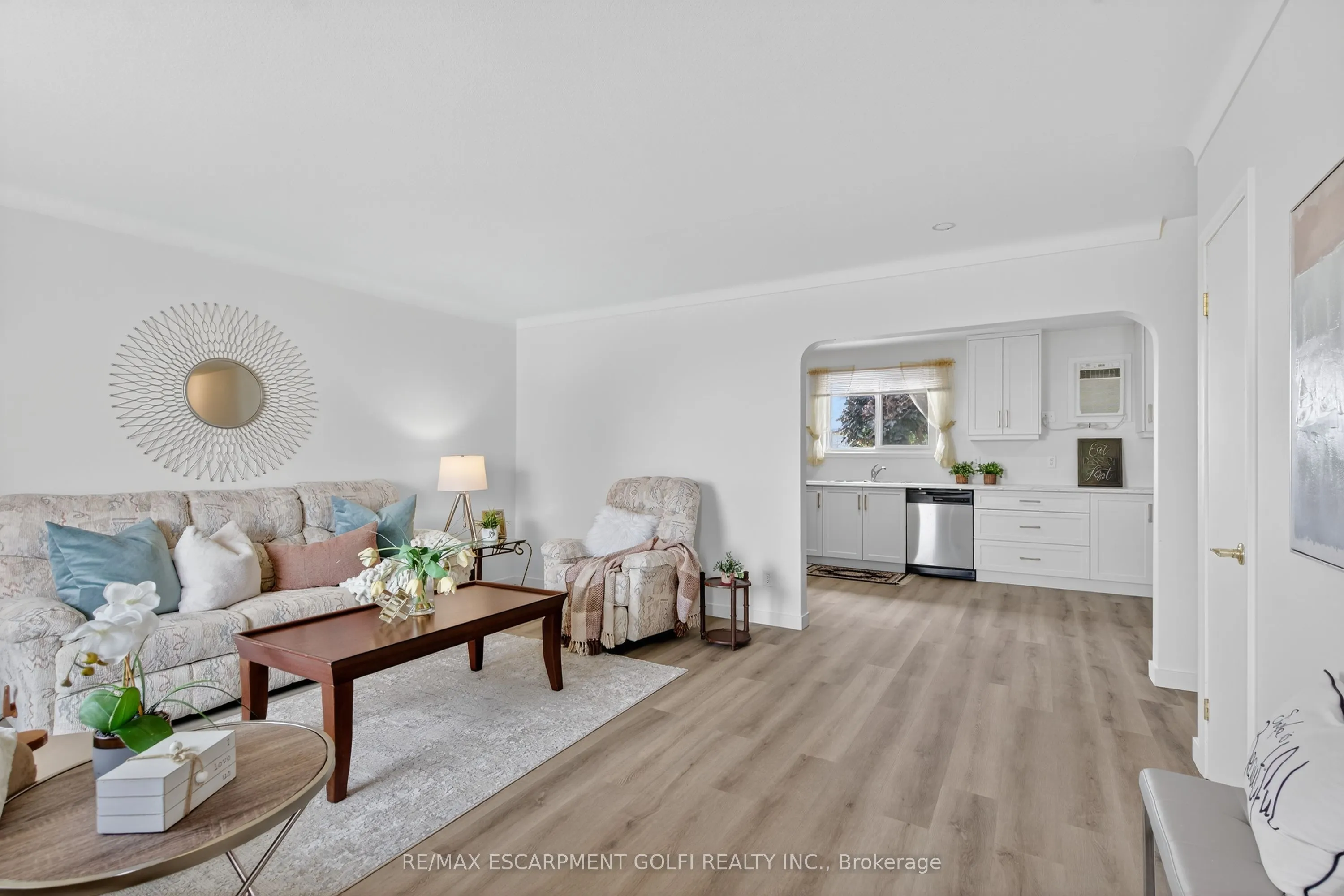 2041 Third Street Louth