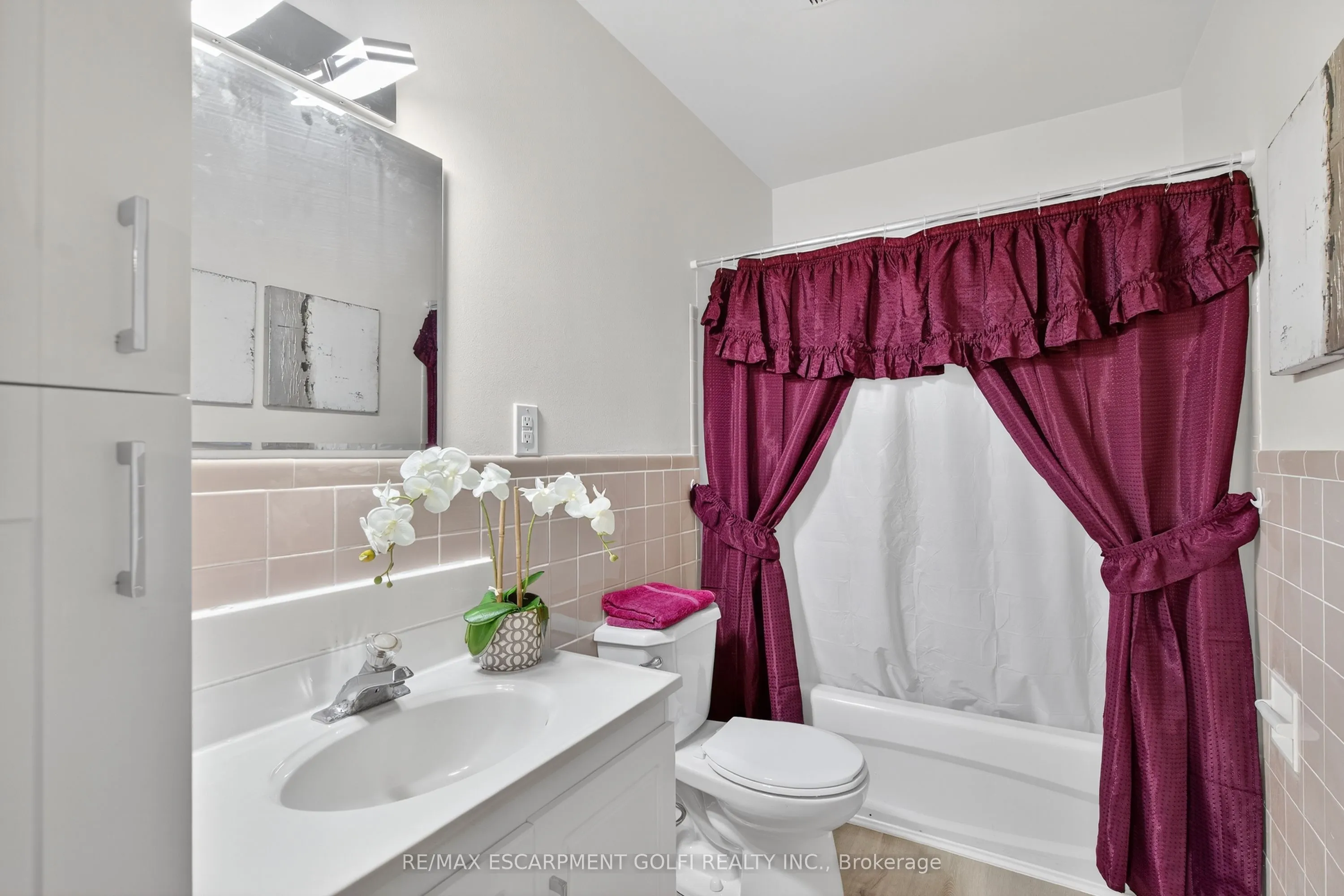 2041 Third Street Louth