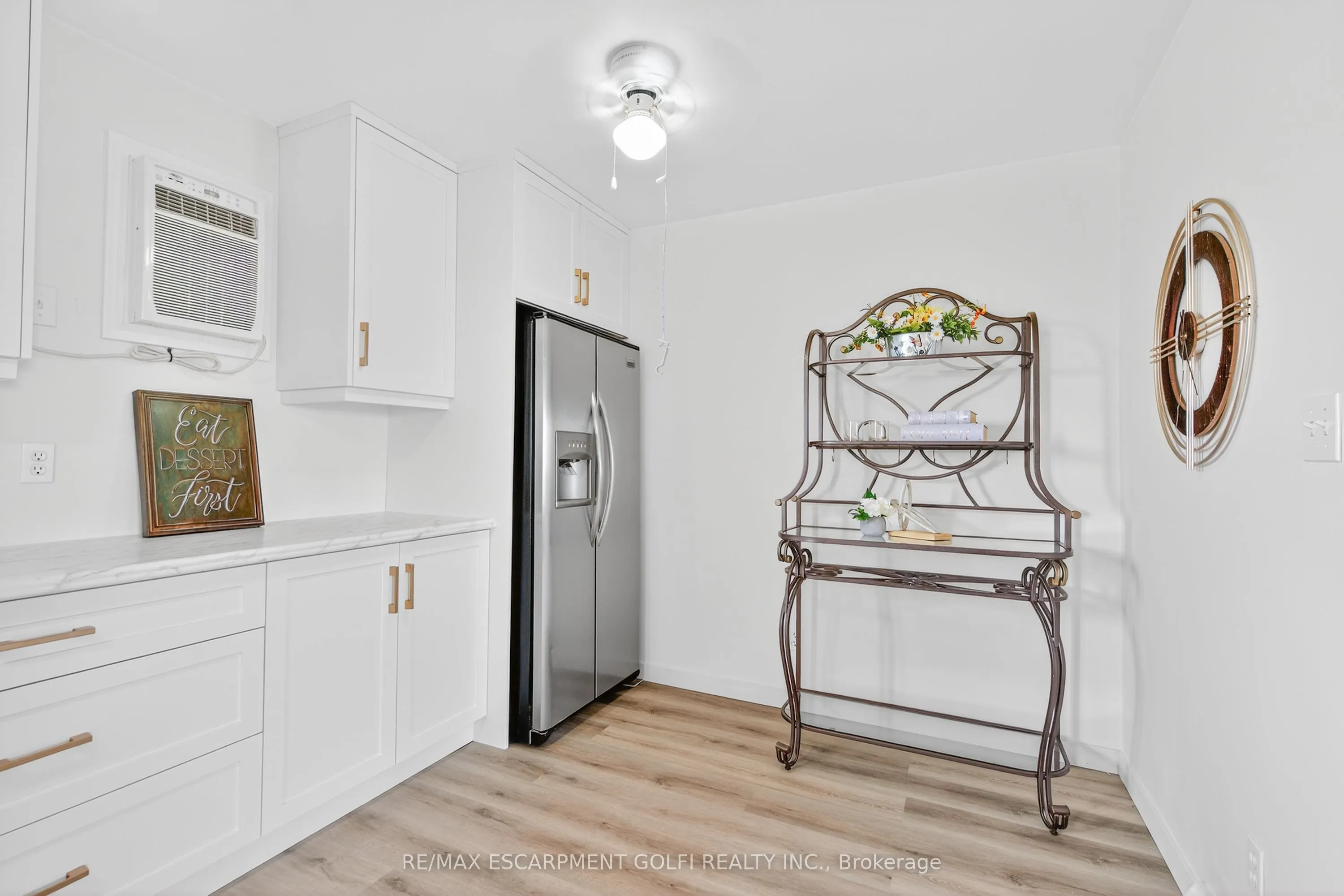2041 Third Street Louth