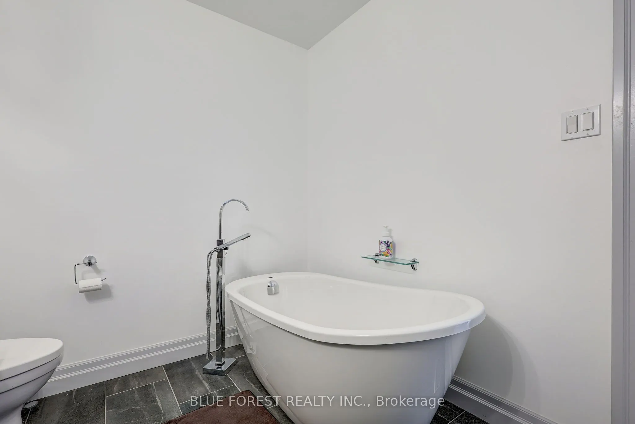 374 Front Street, #26