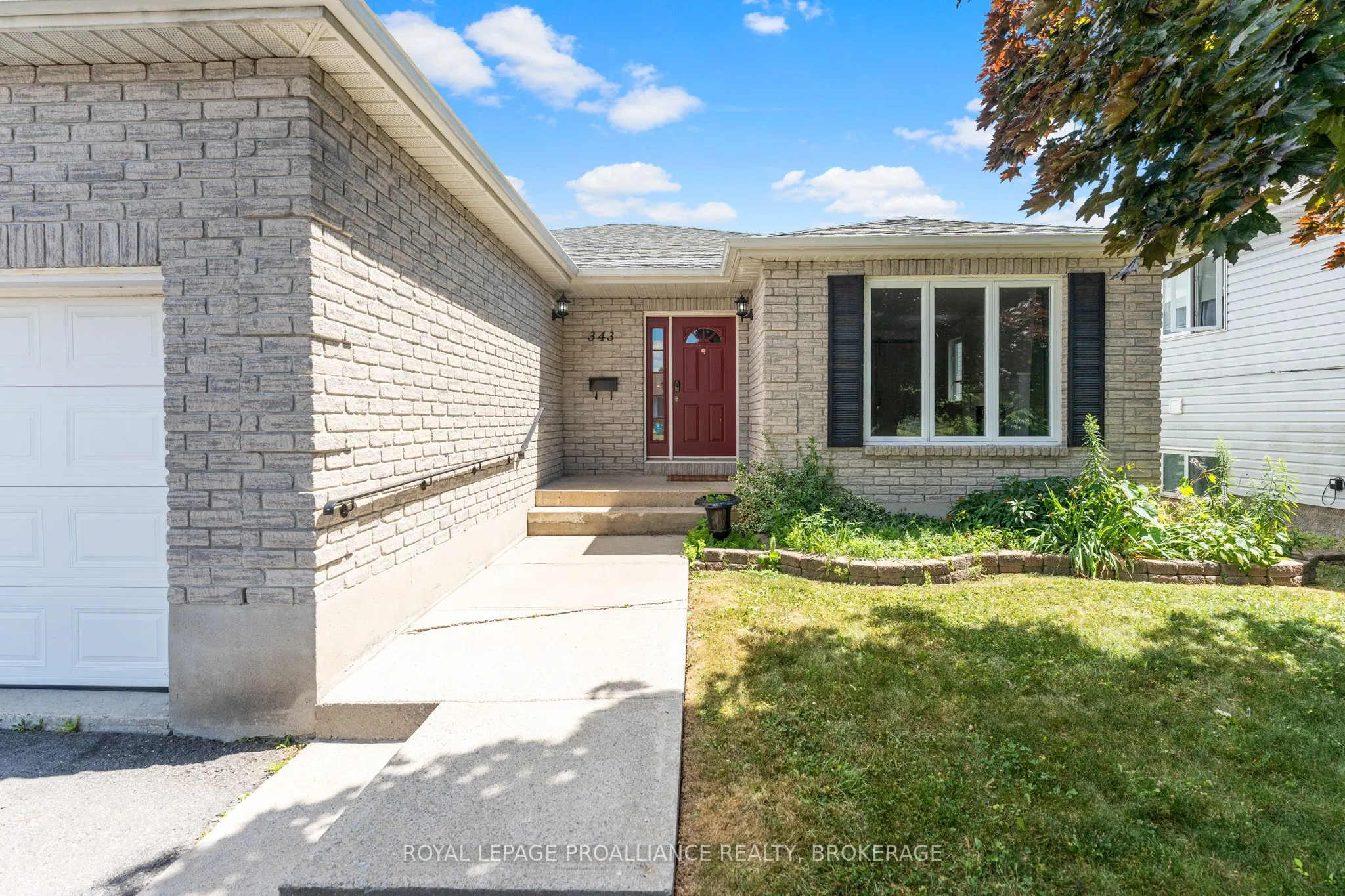 343 Sunrise Crescent