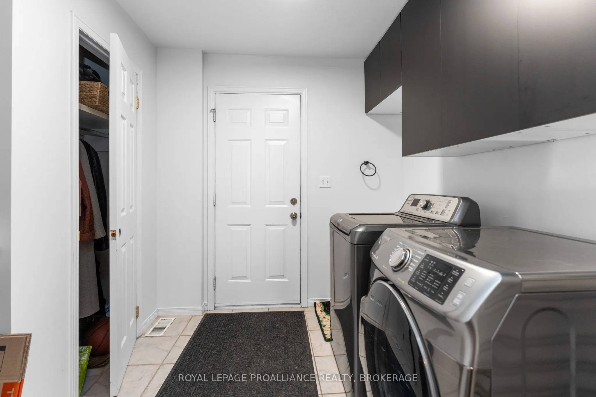 343 Sunrise Crescent