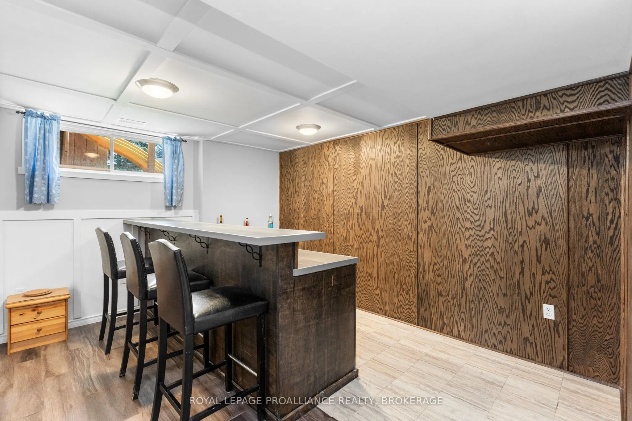 343 Sunrise Crescent