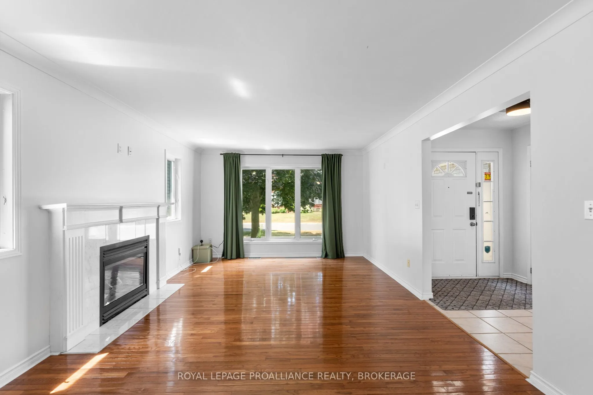 343 Sunrise Crescent