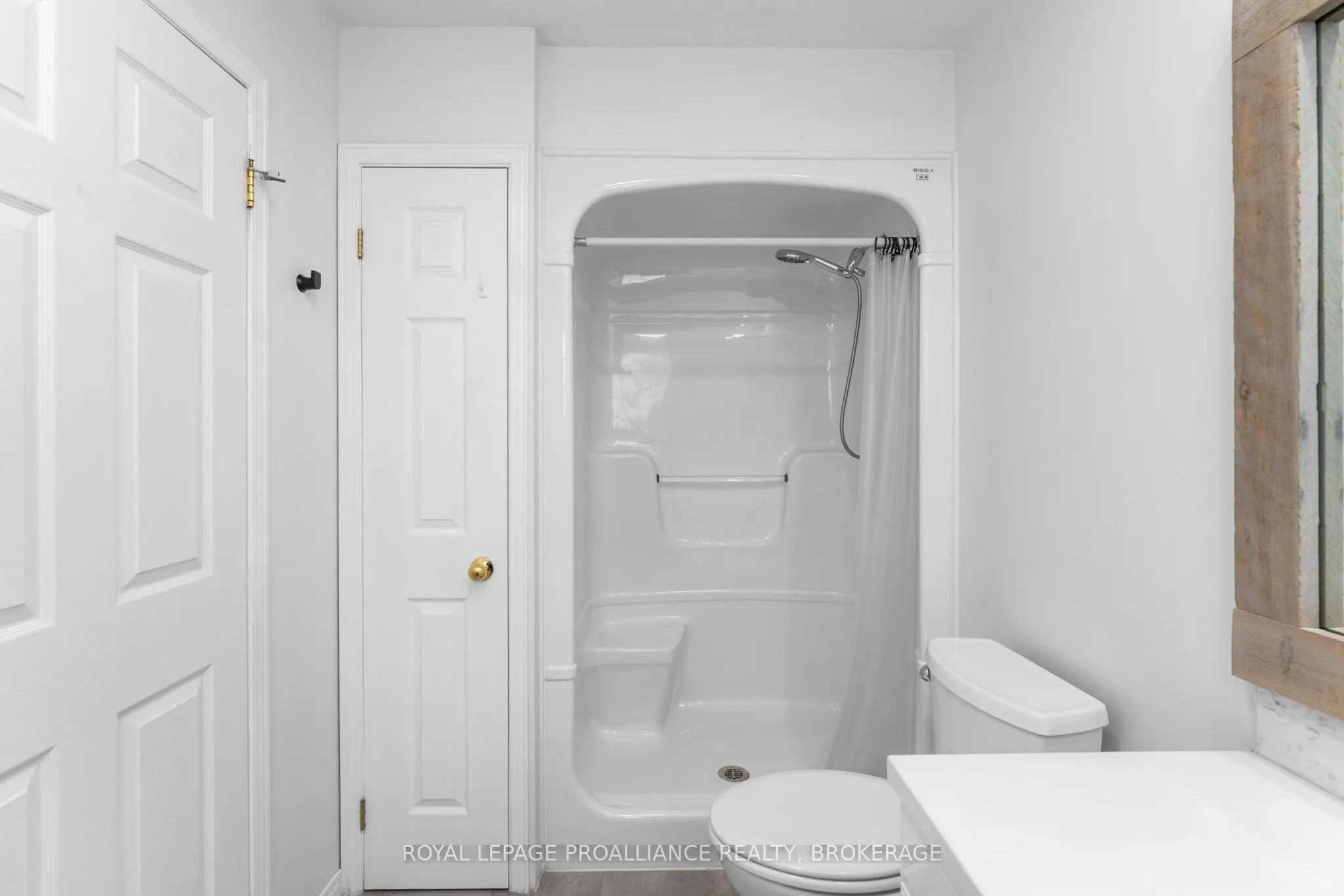 343 Sunrise Crescent