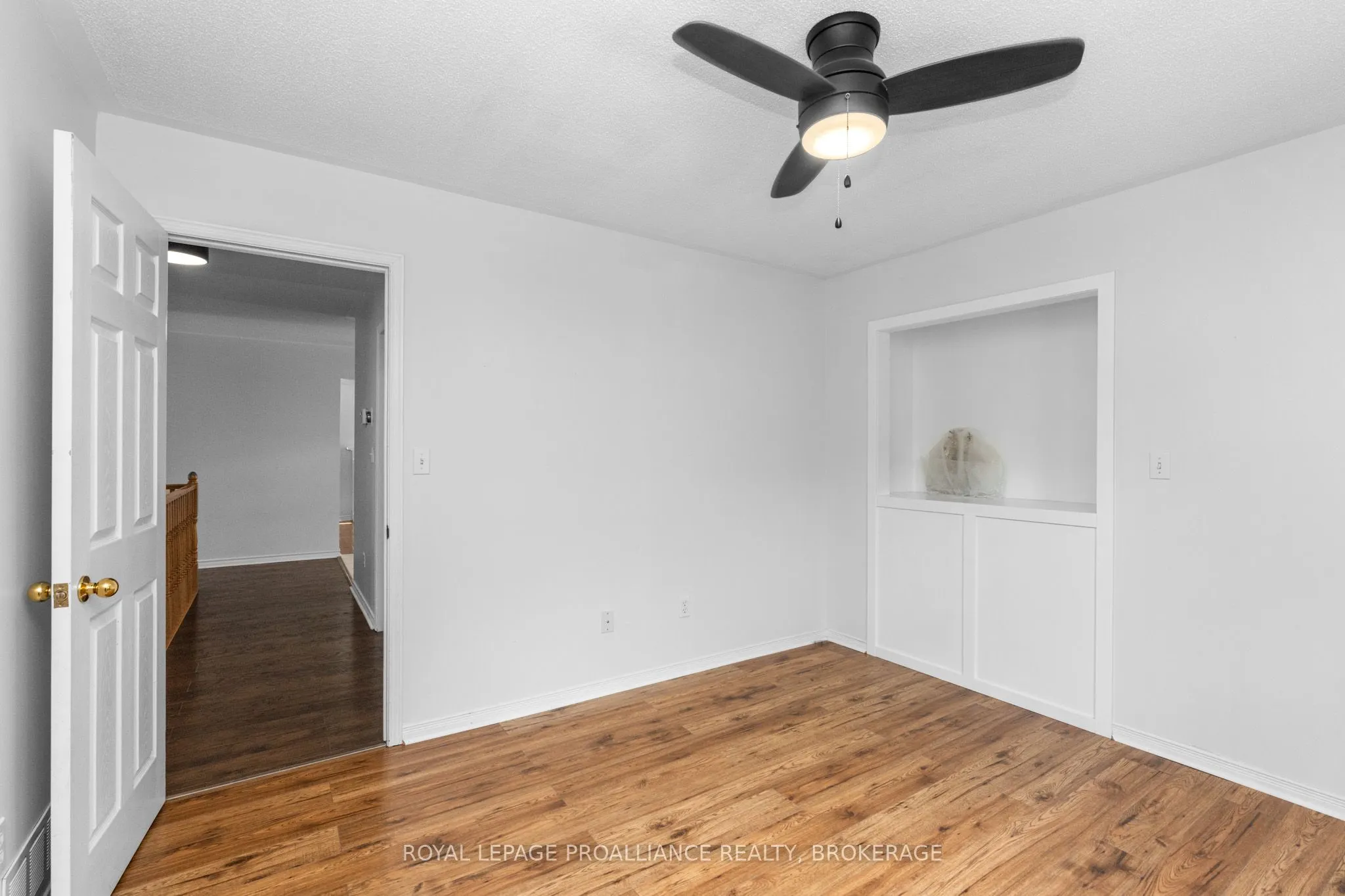 343 Sunrise Crescent