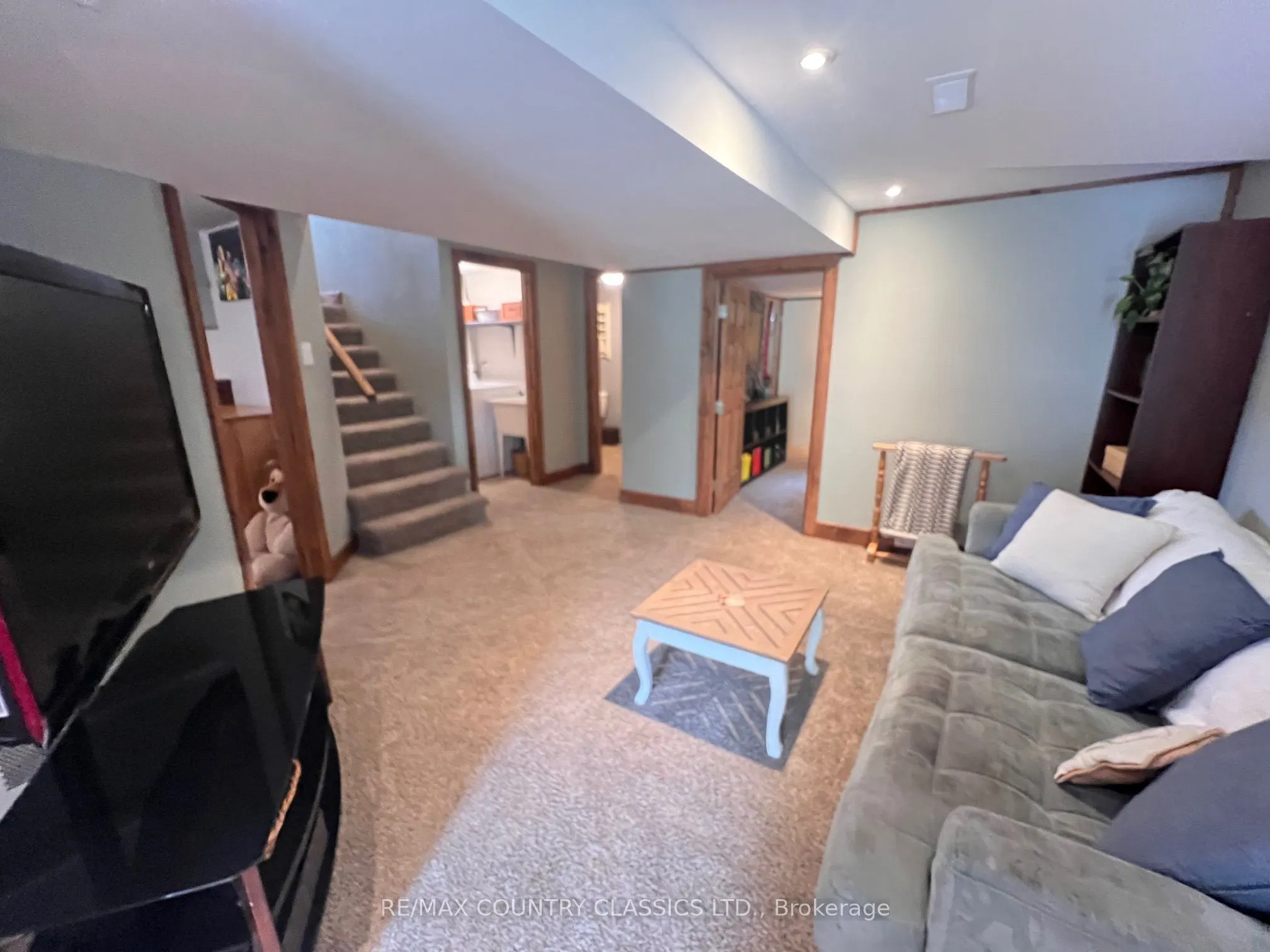 86 Scriven Road