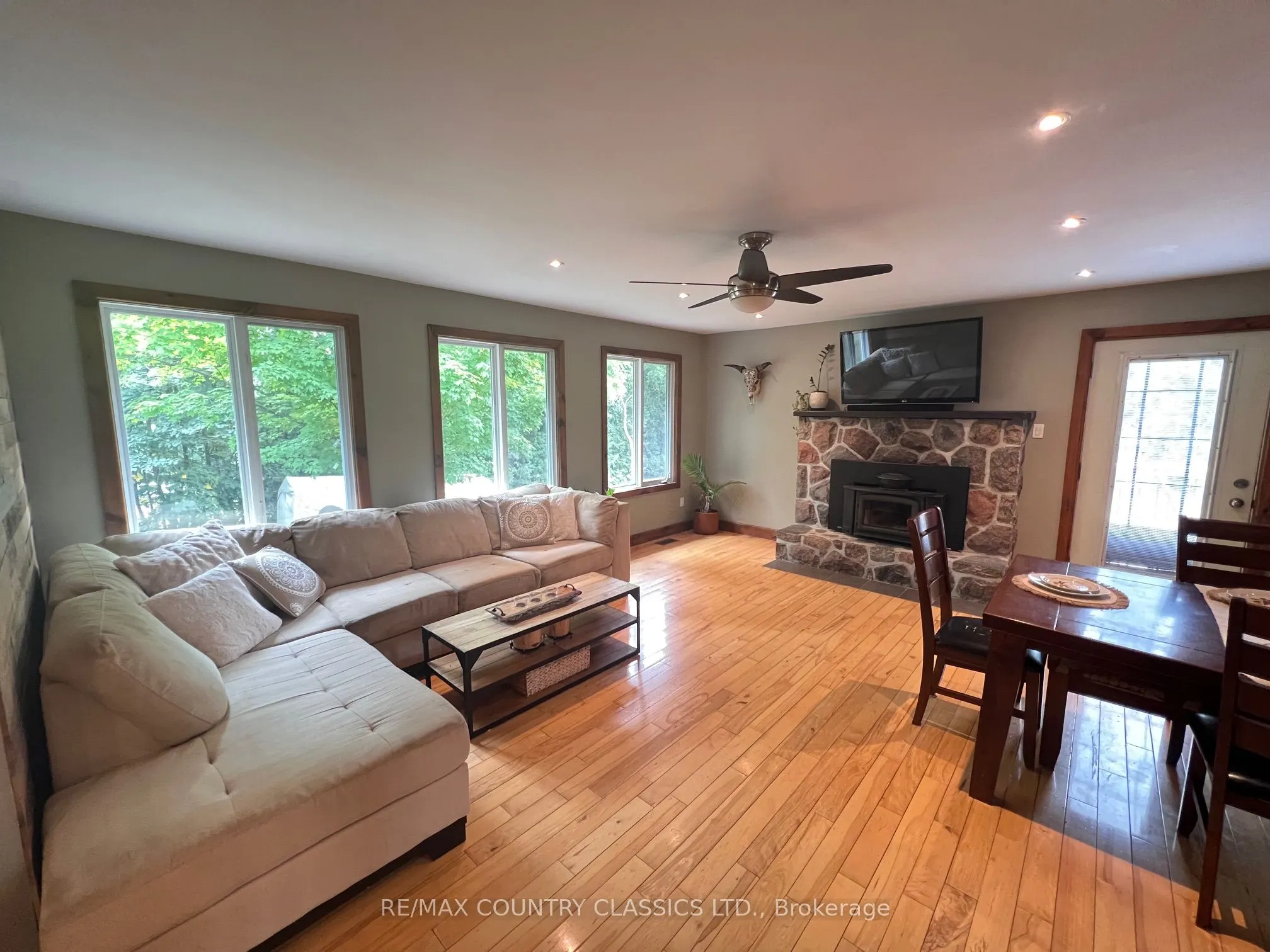 86 Scriven Road