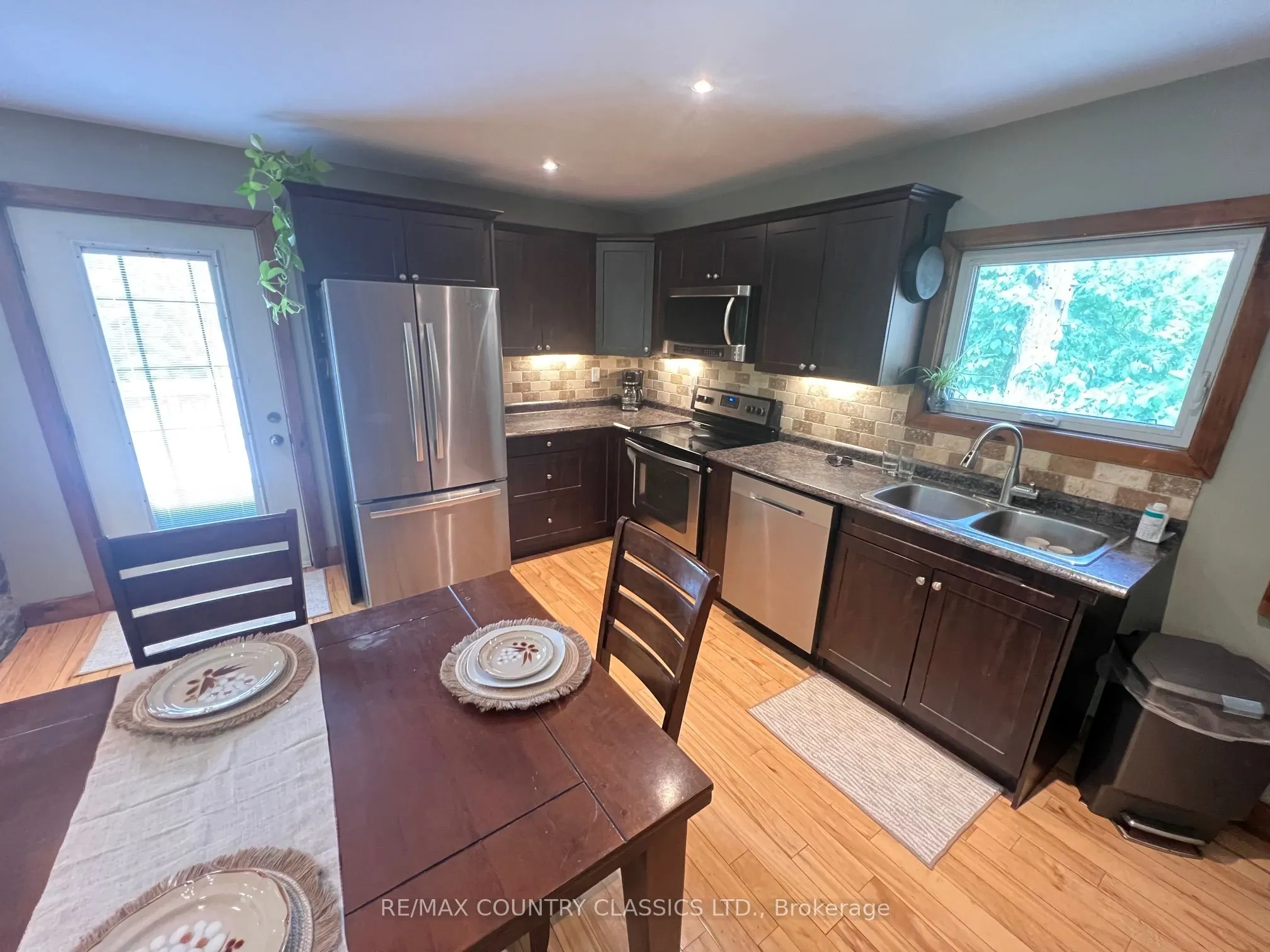 86 Scriven Road
