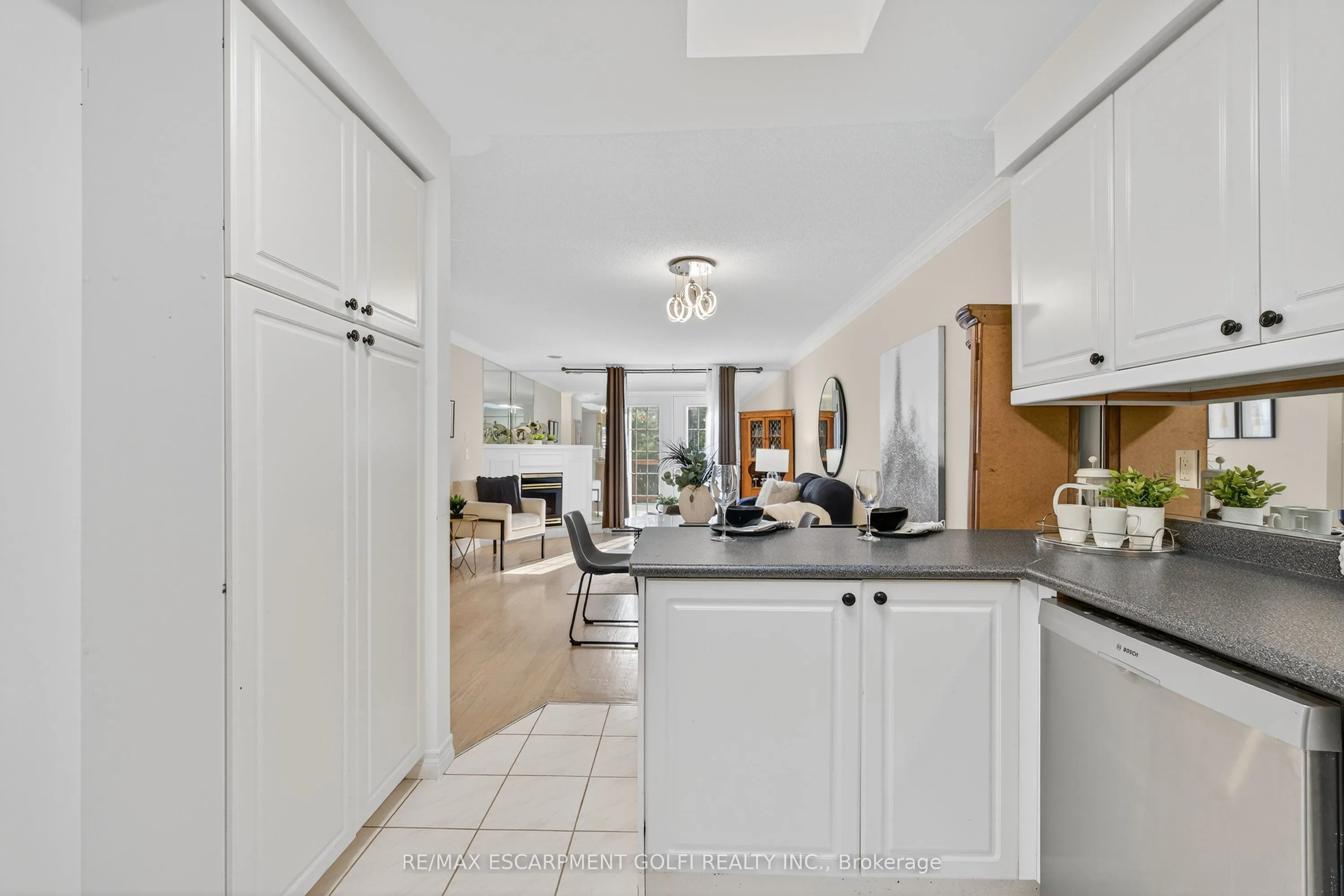 810 Golf Links Road, #2