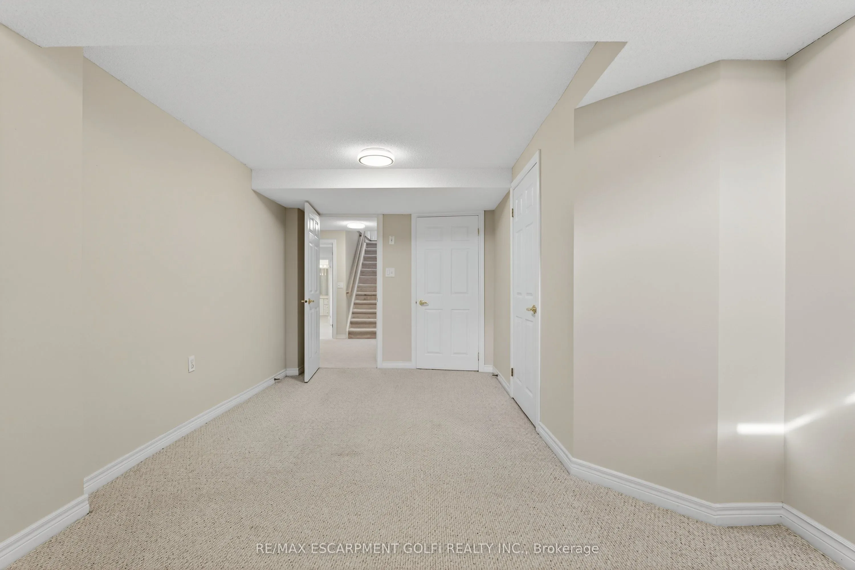 810 Golf Links Road, #2