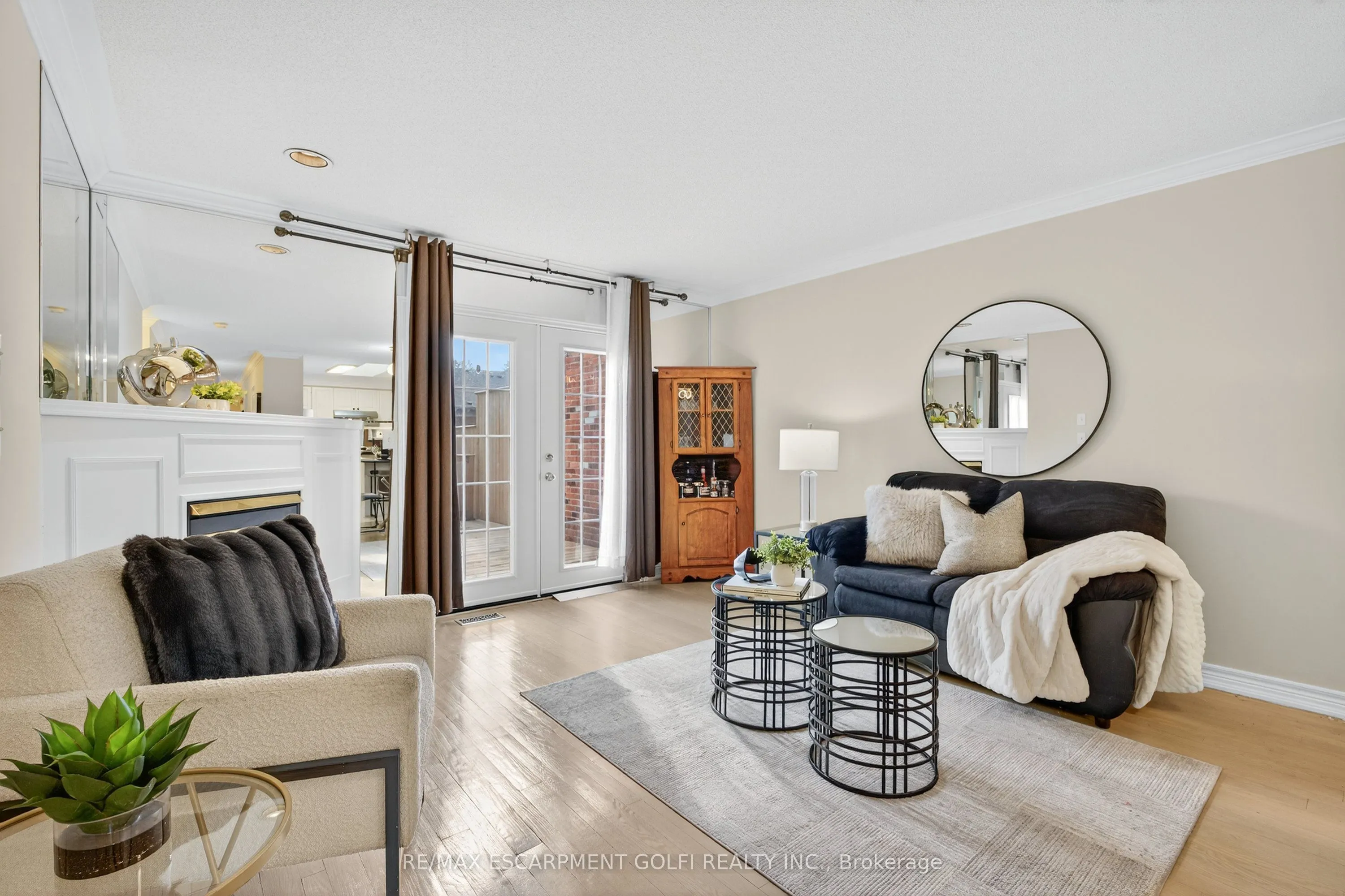 810 Golf Links Road, #2