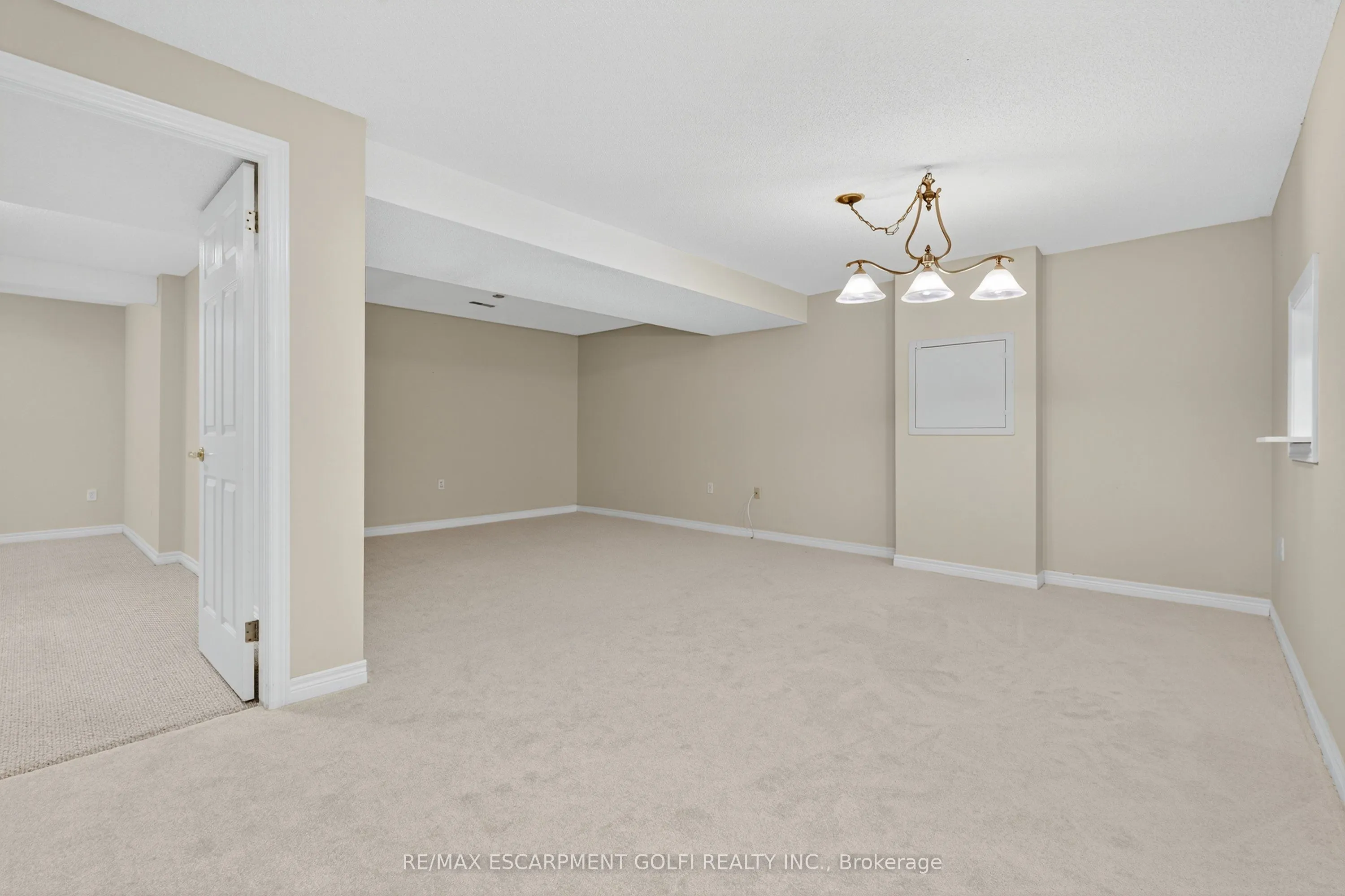 810 Golf Links Road, #2