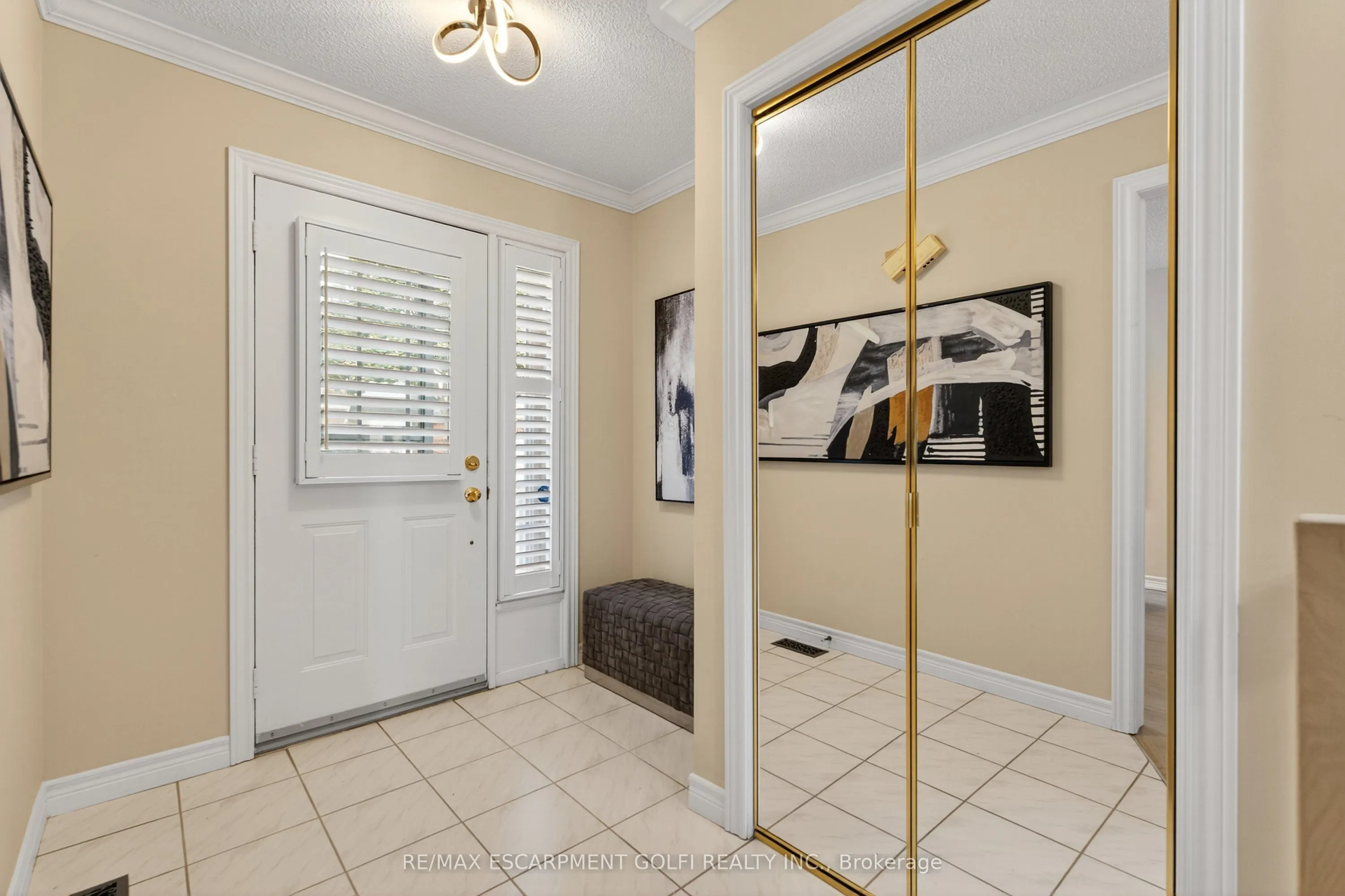 810 Golf Links Road, #2
