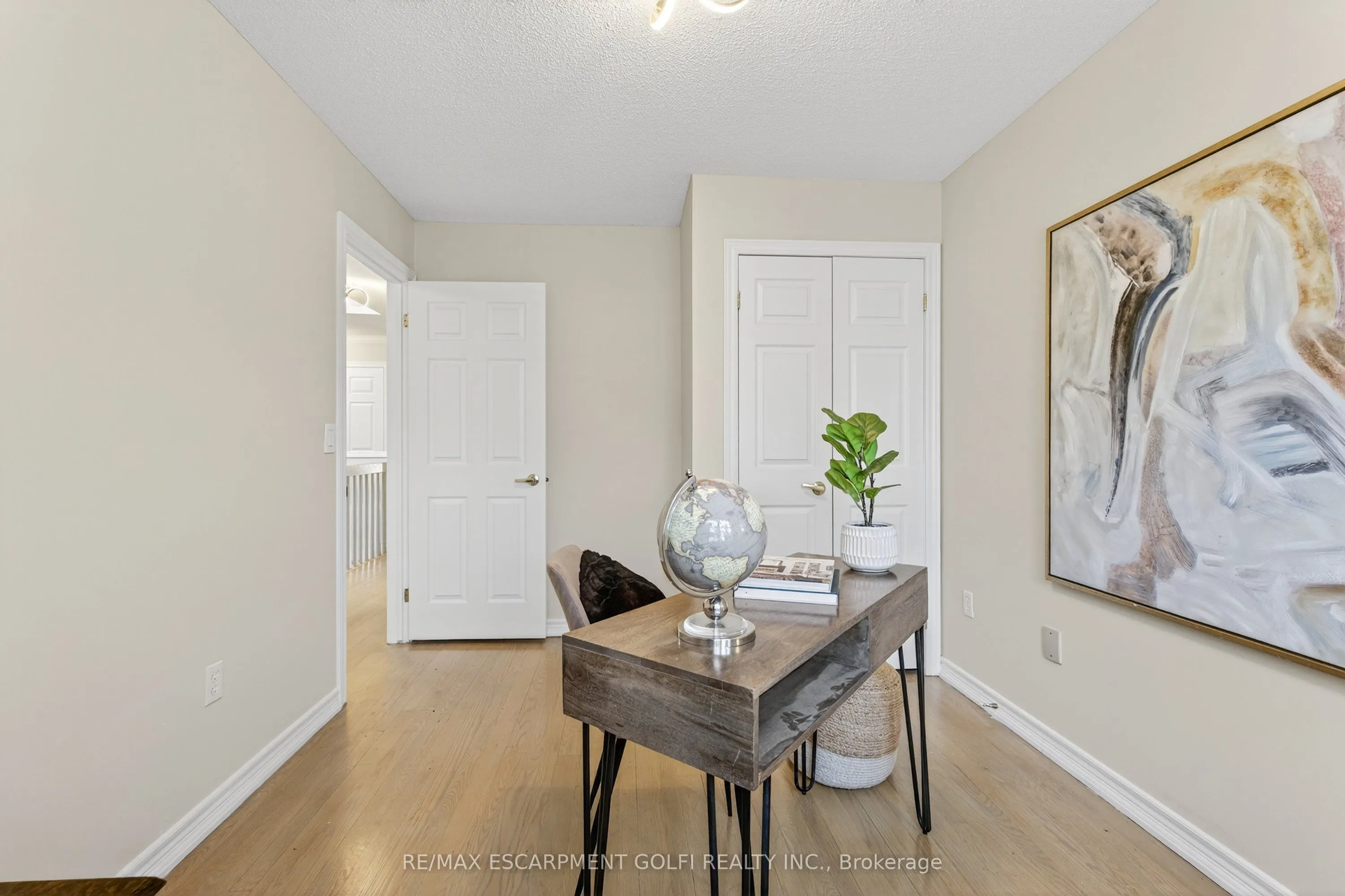 810 Golf Links Road, #2