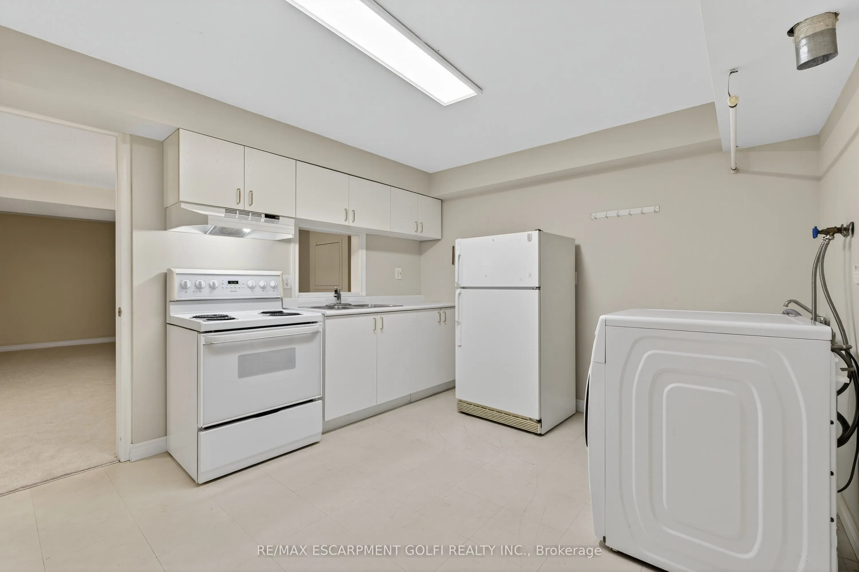 810 Golf Links Road, #2