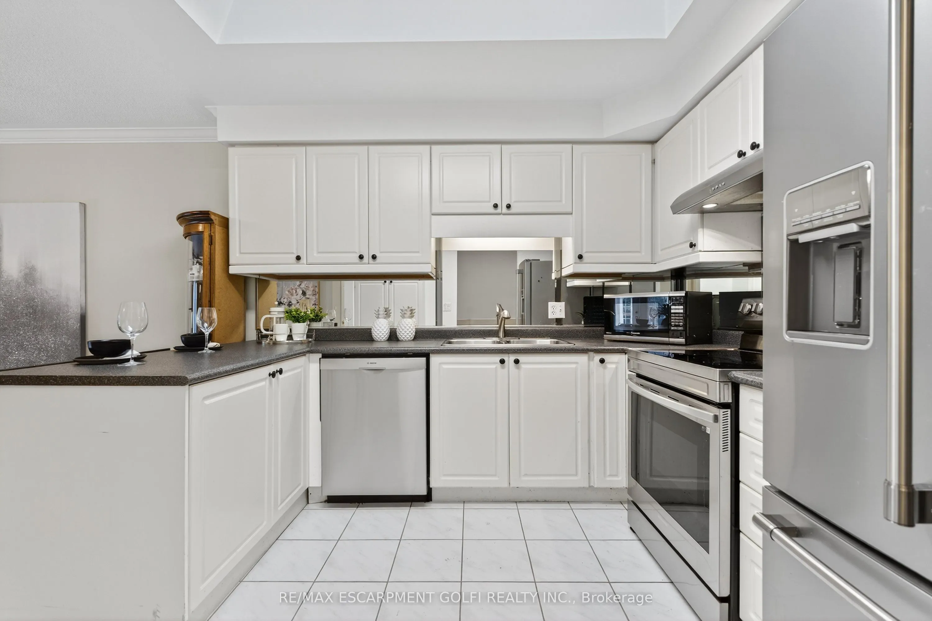 810 Golf Links Road, #2