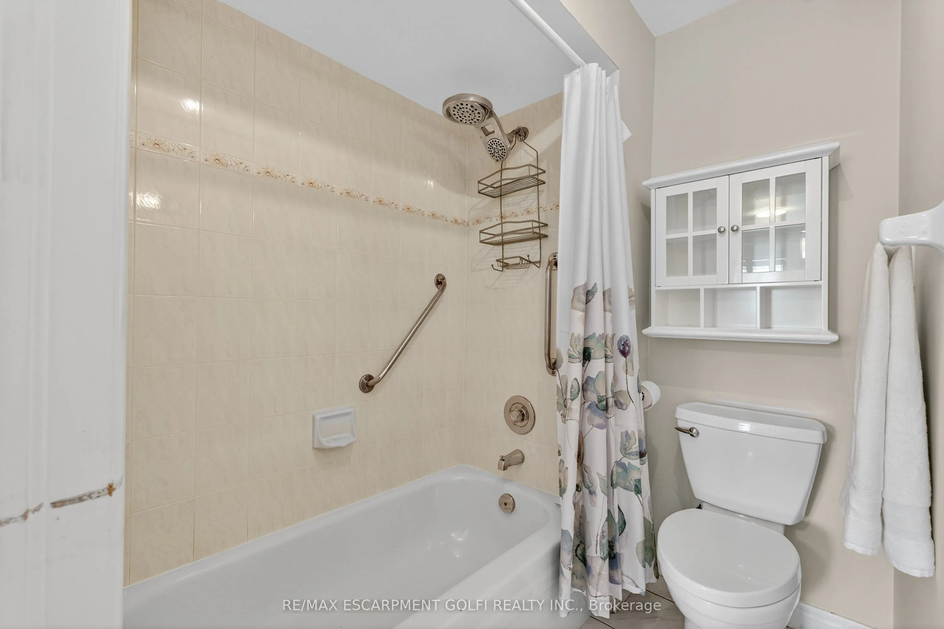 810 Golf Links Road, #2