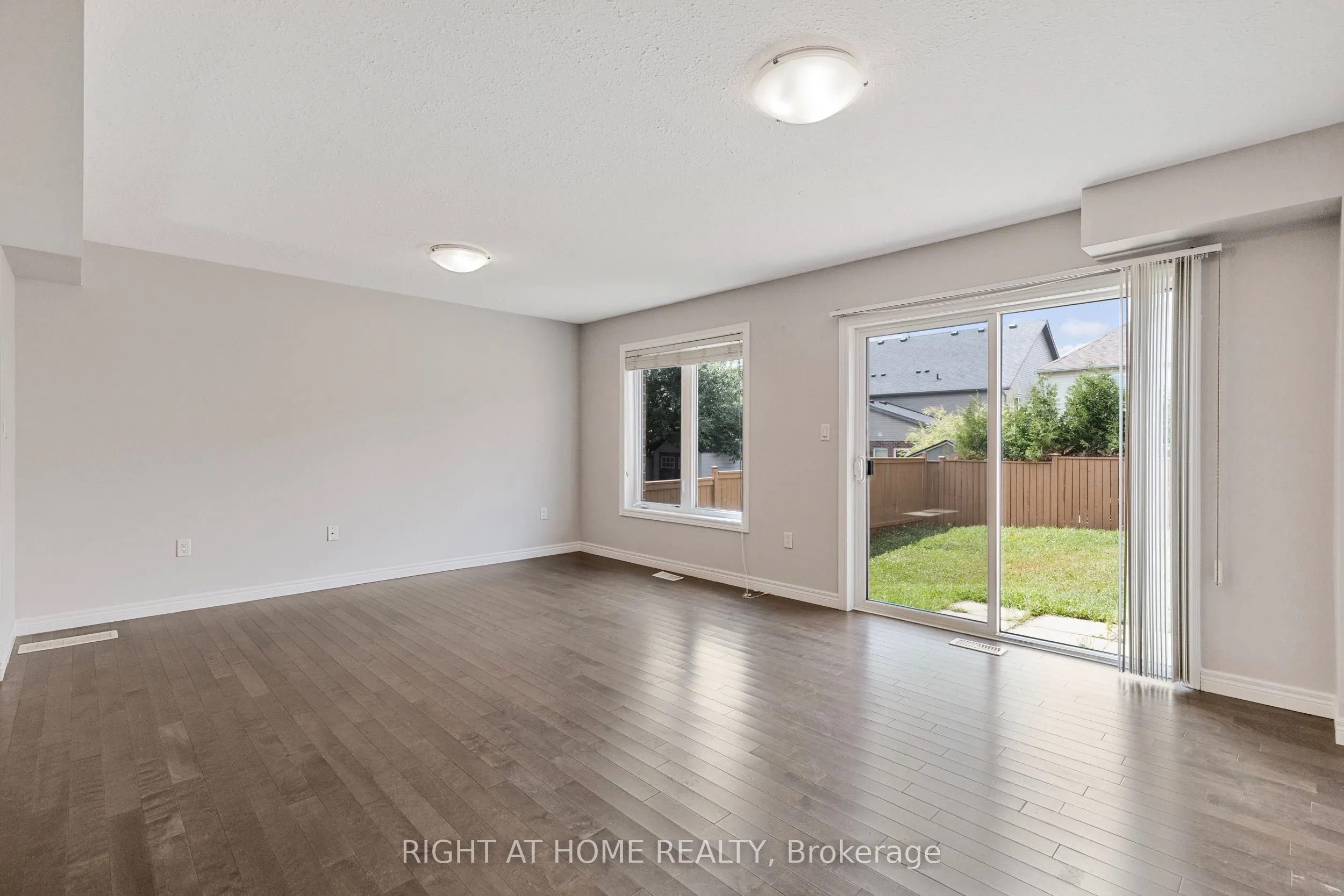 84 Couling Crescent