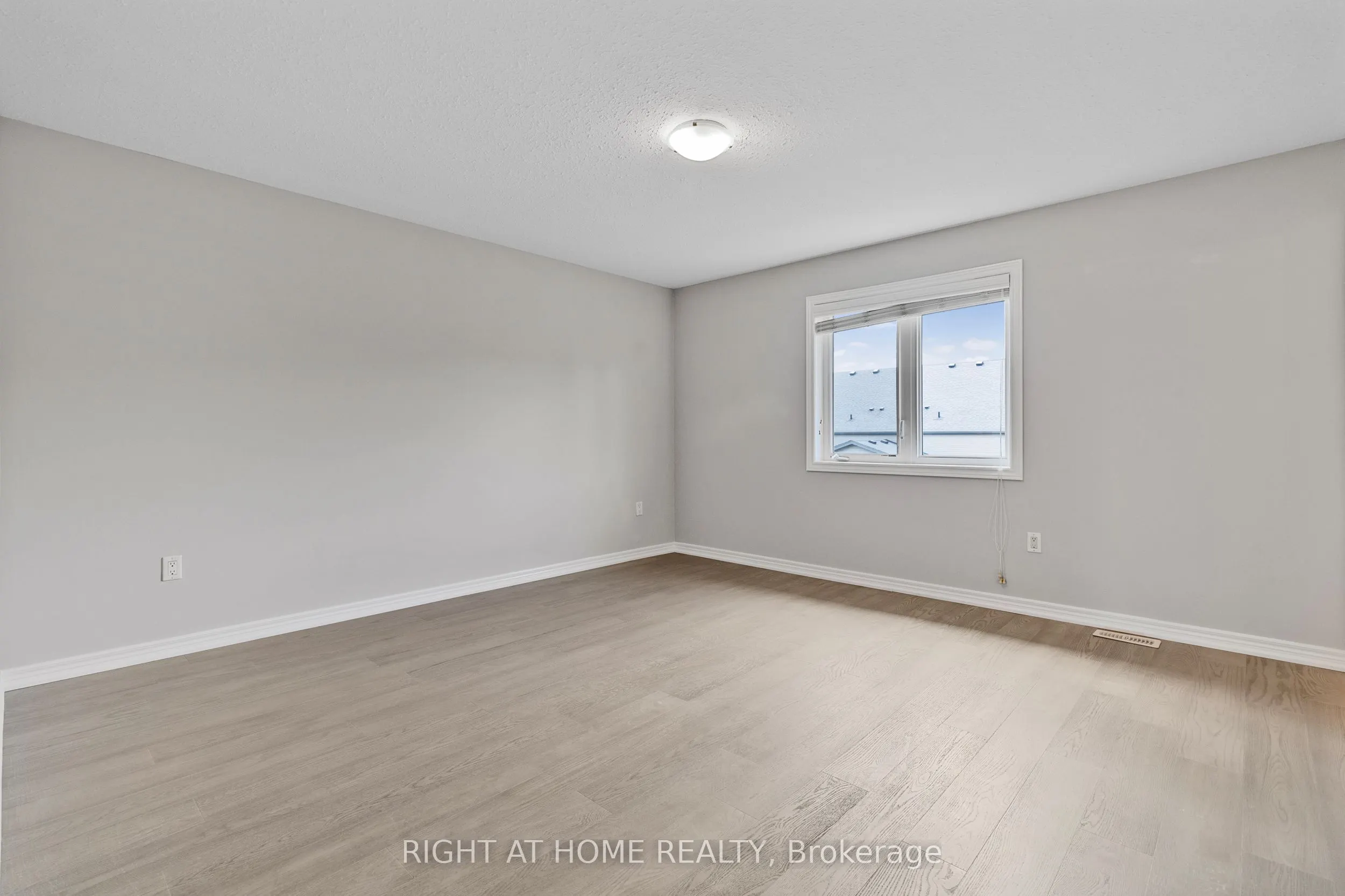 84 Couling Crescent