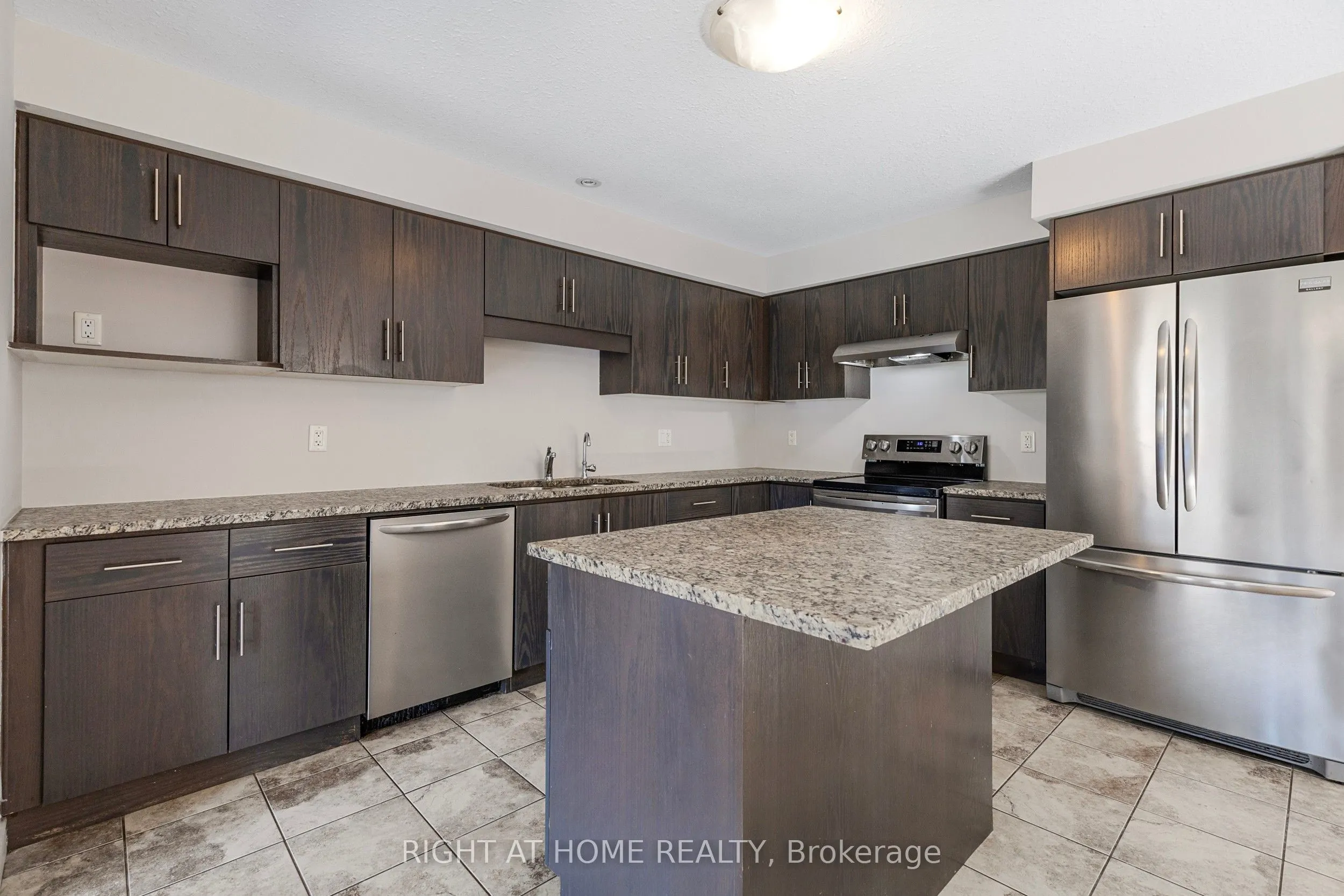 84 Couling Crescent