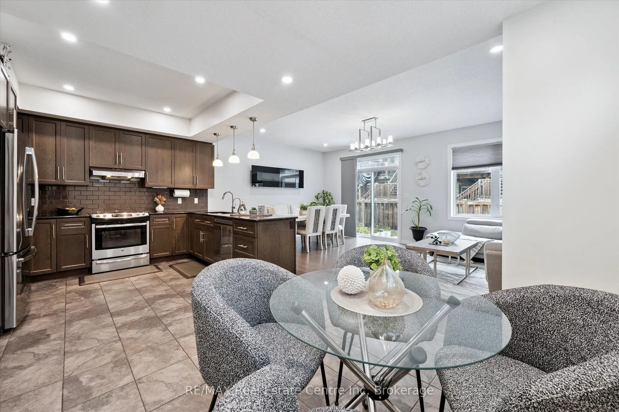 68 York Road, #B