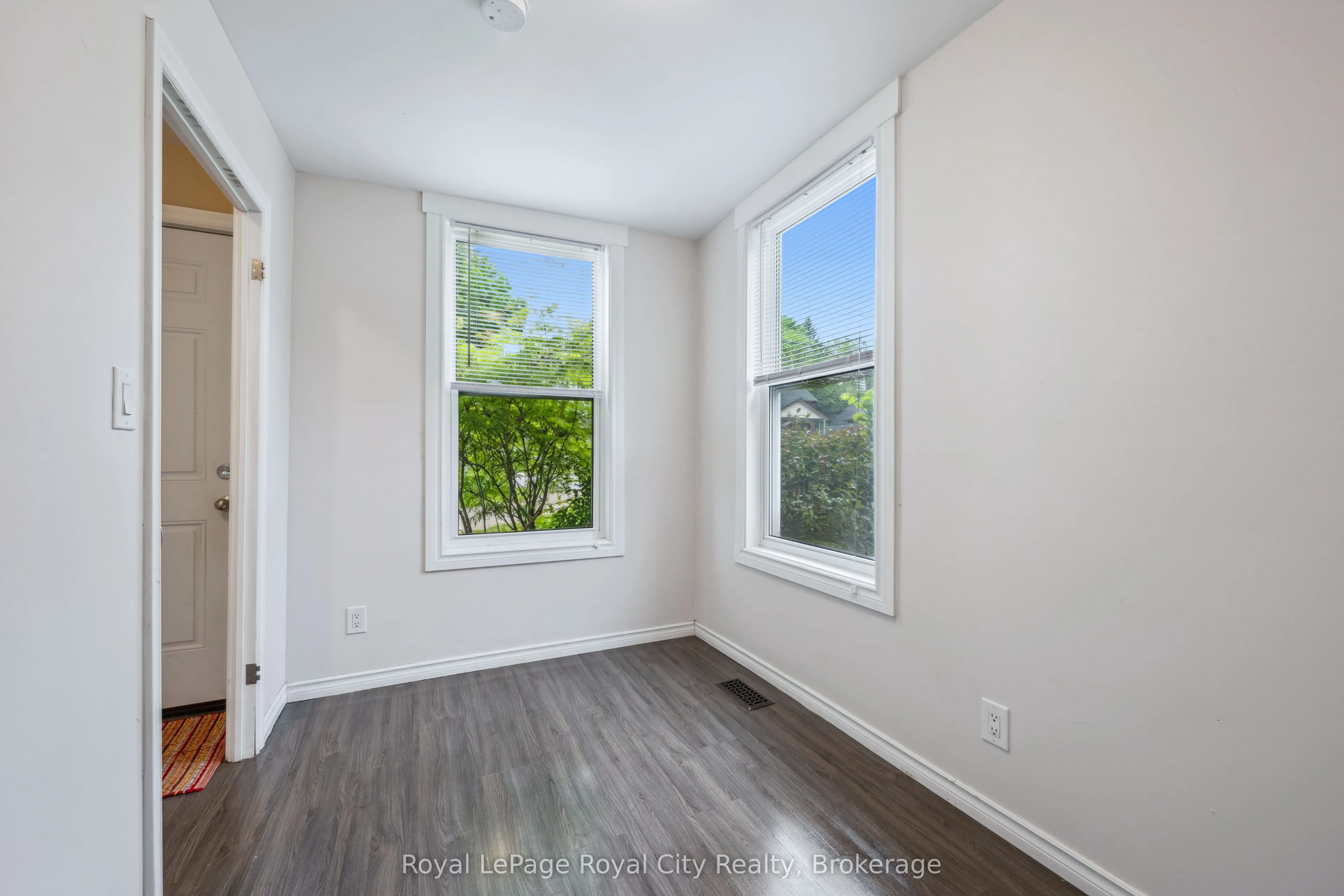 169 Edinburgh Road N