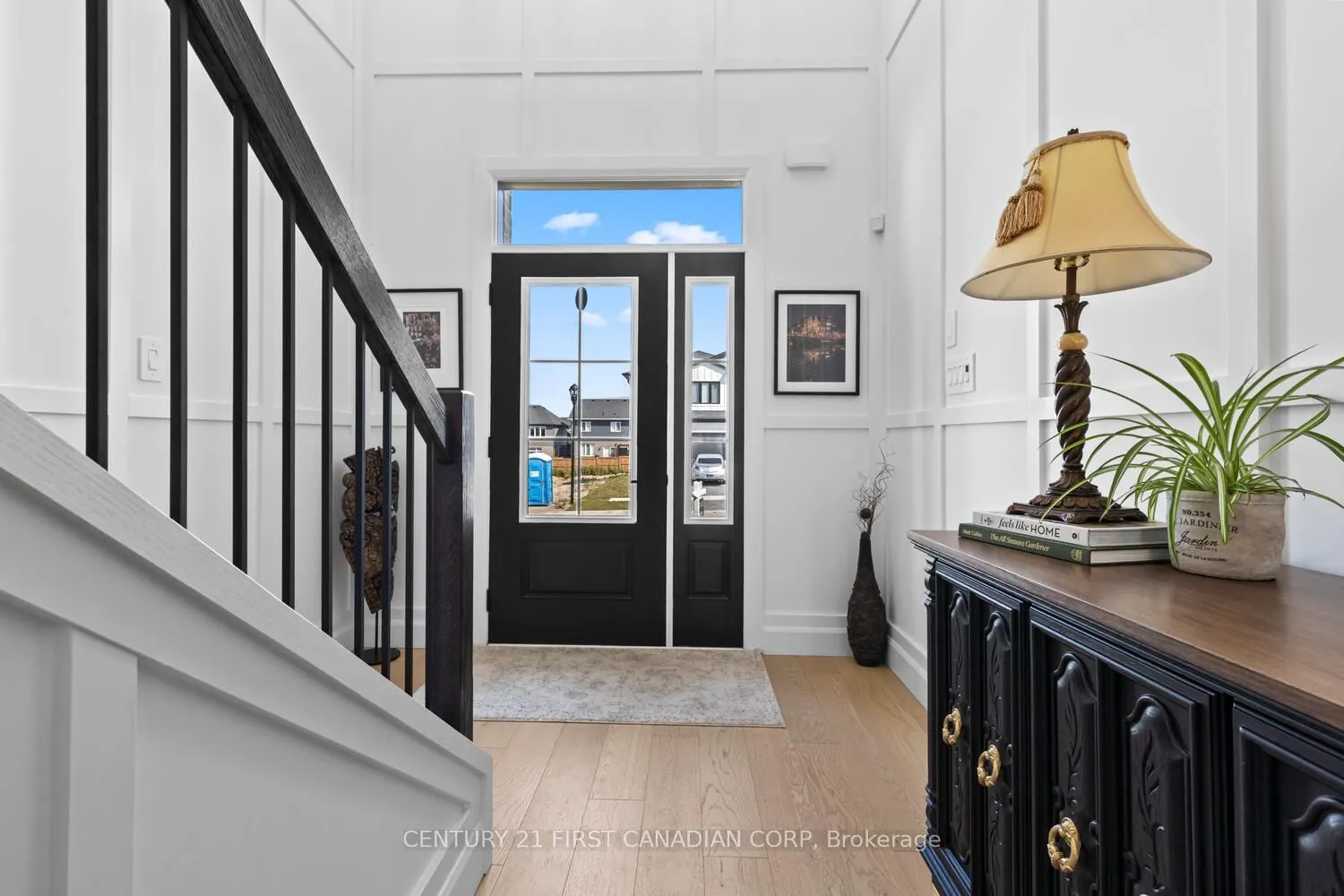 1907 Fountain Grass Drive