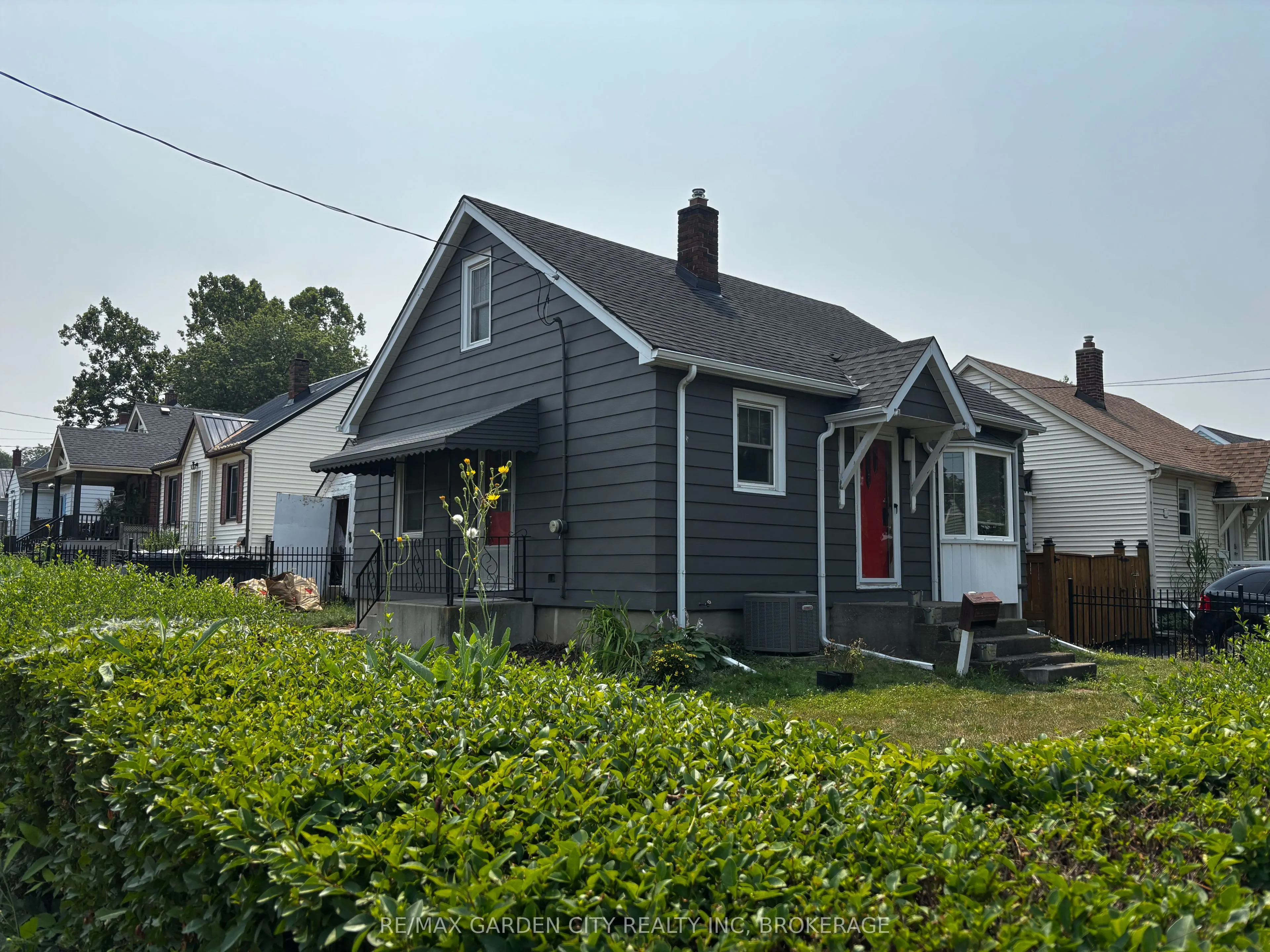 12 Lincoln Avenue