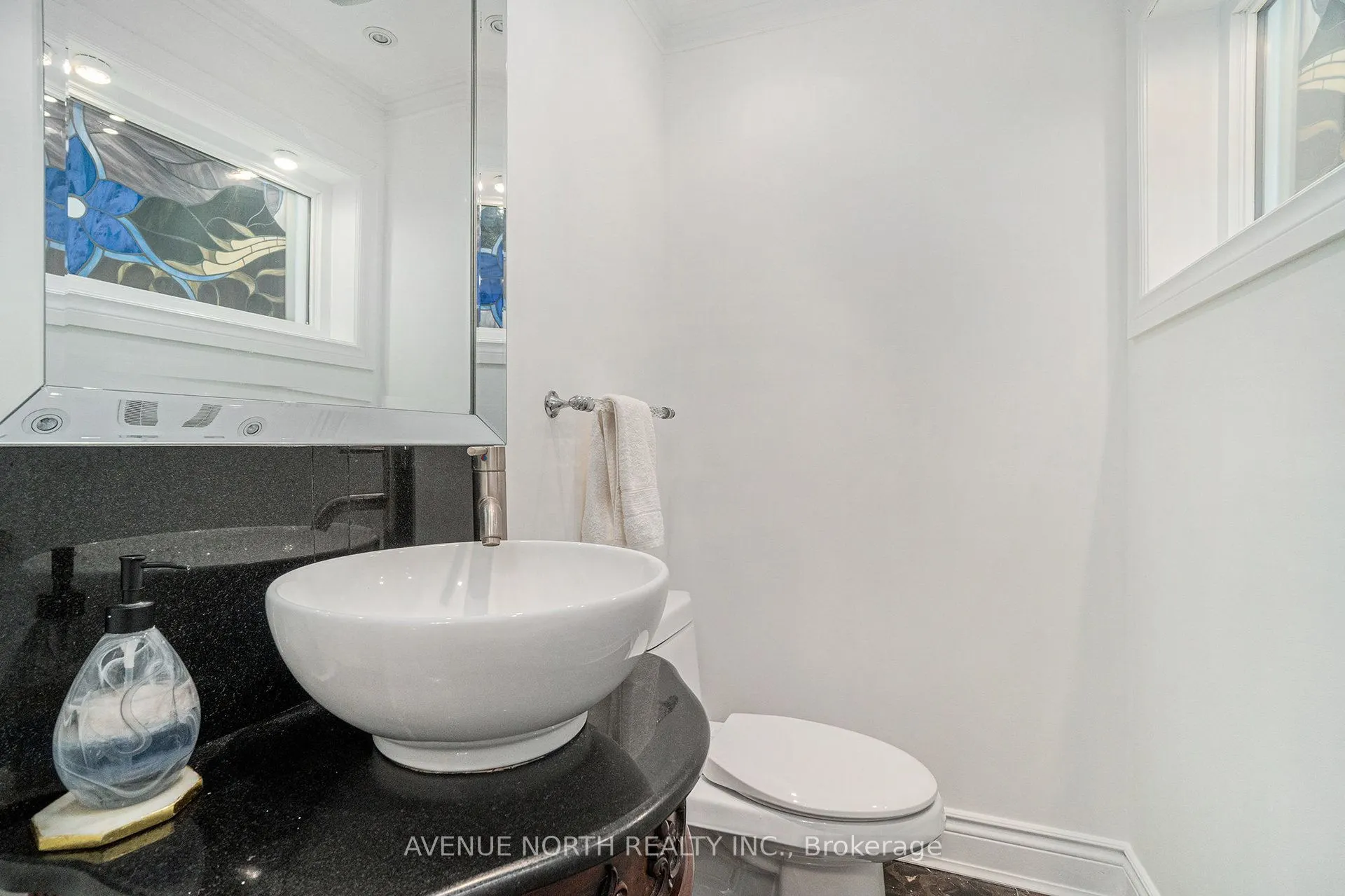 6 Mosgrove Avenue