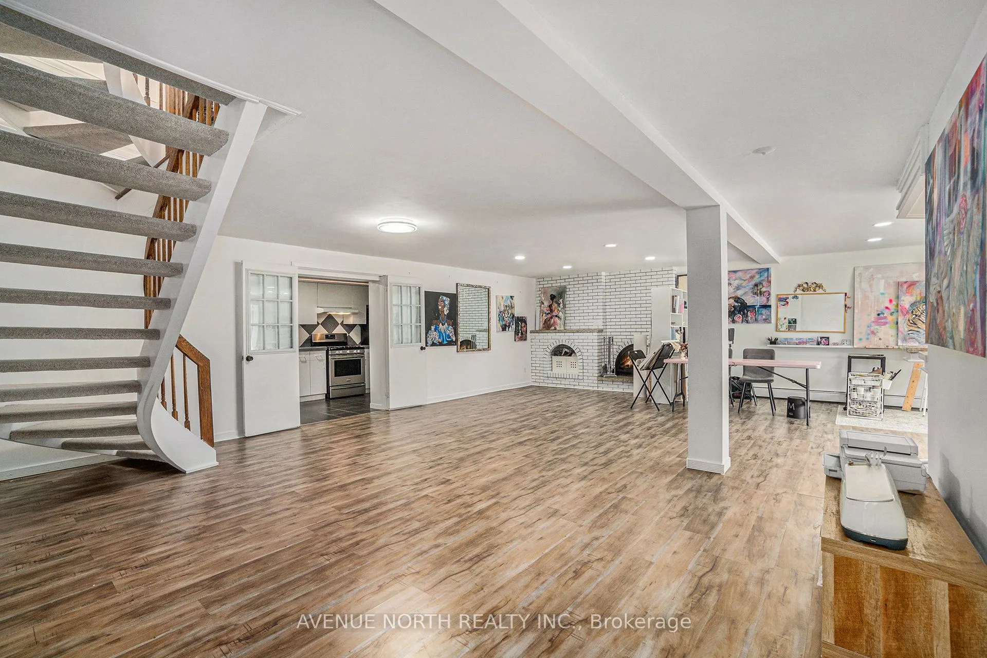 6 Mosgrove Avenue