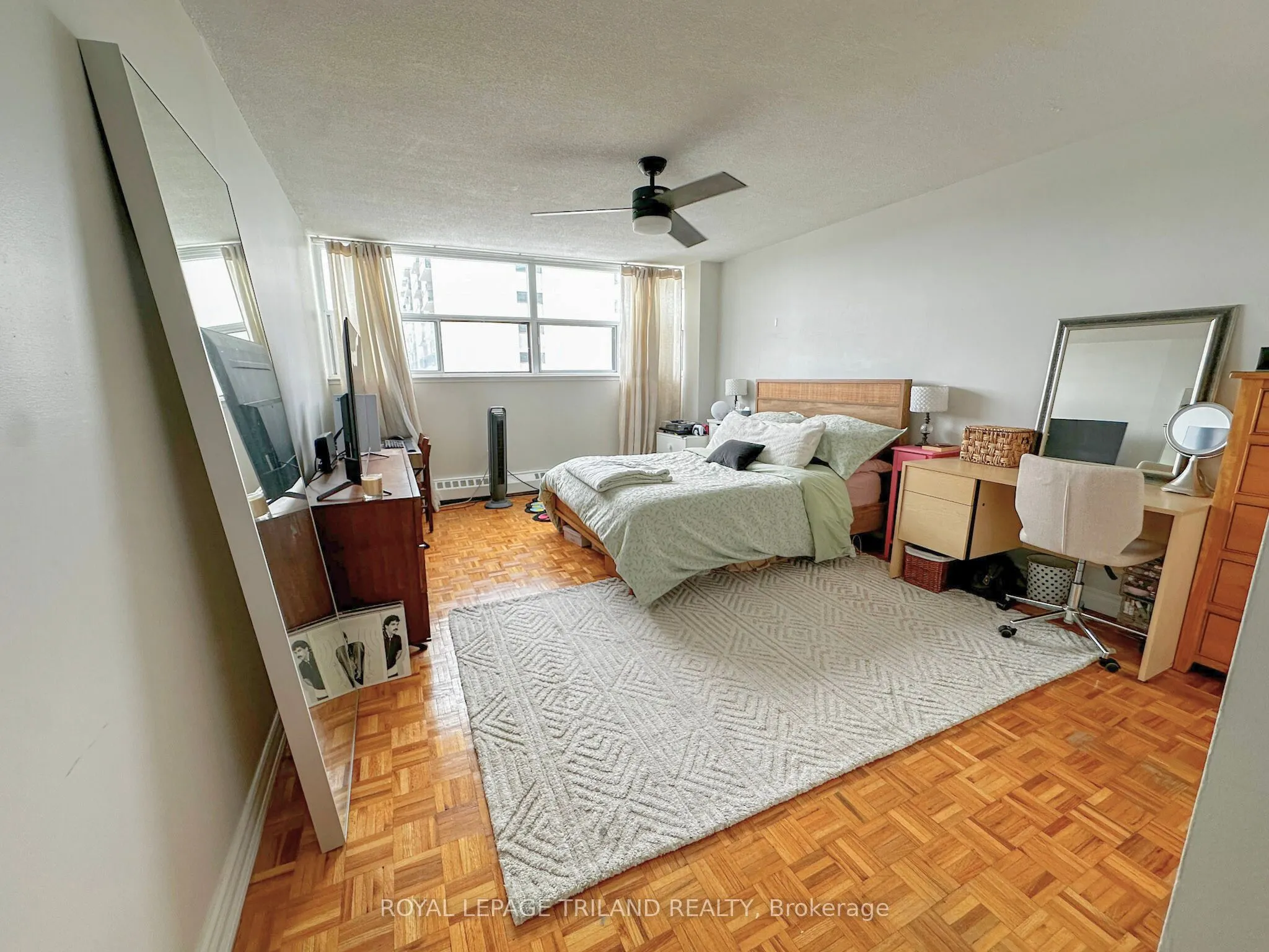 215 Glenridge Avenue, #901