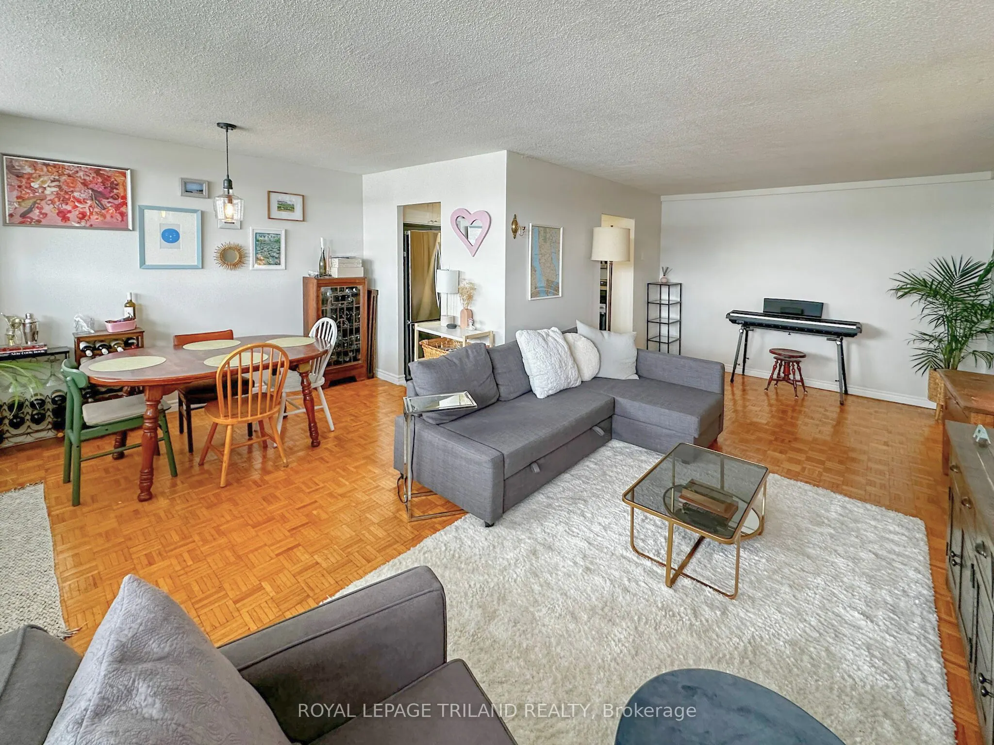 215 Glenridge Avenue, #901
